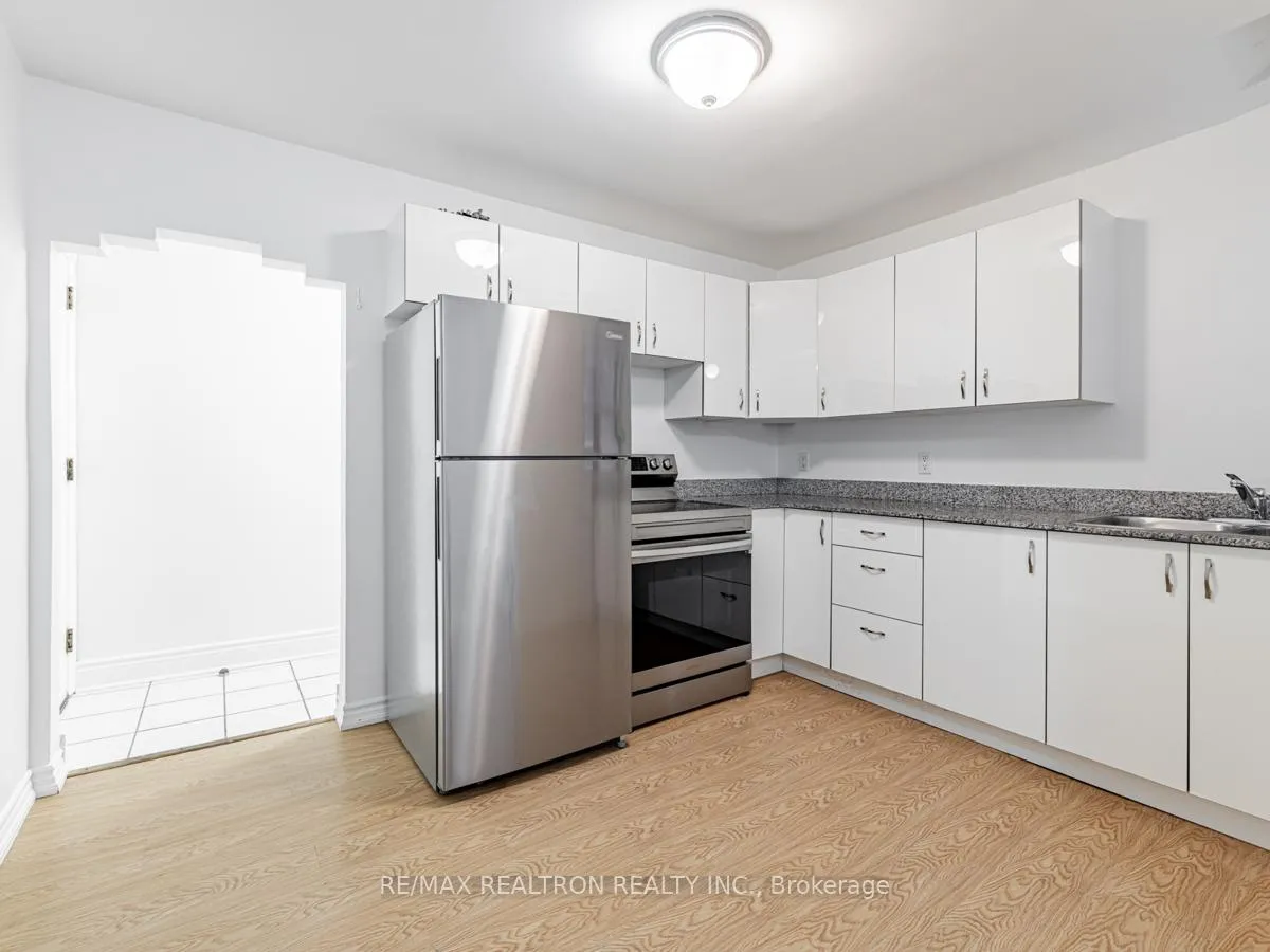 Photo 8 of Unit 104, 1840 Bathurst Street, Toronto, Humewood-Cedarvale — HOMEH