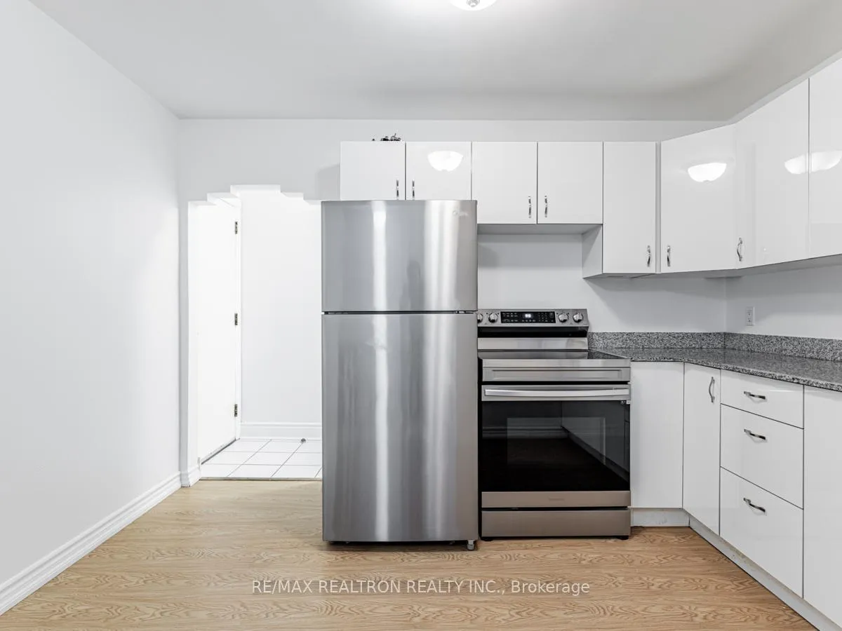 Photo 10 of Unit 104, 1840 Bathurst Street, Toronto, Humewood-Cedarvale — HOMEH