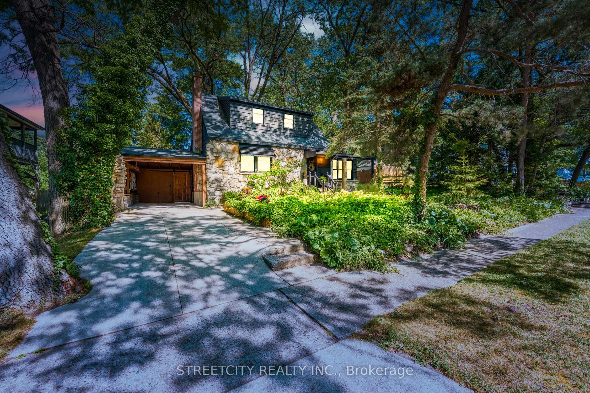 Photo 2 of 1358 Spartan Avenue, Sarnia — HOMEH