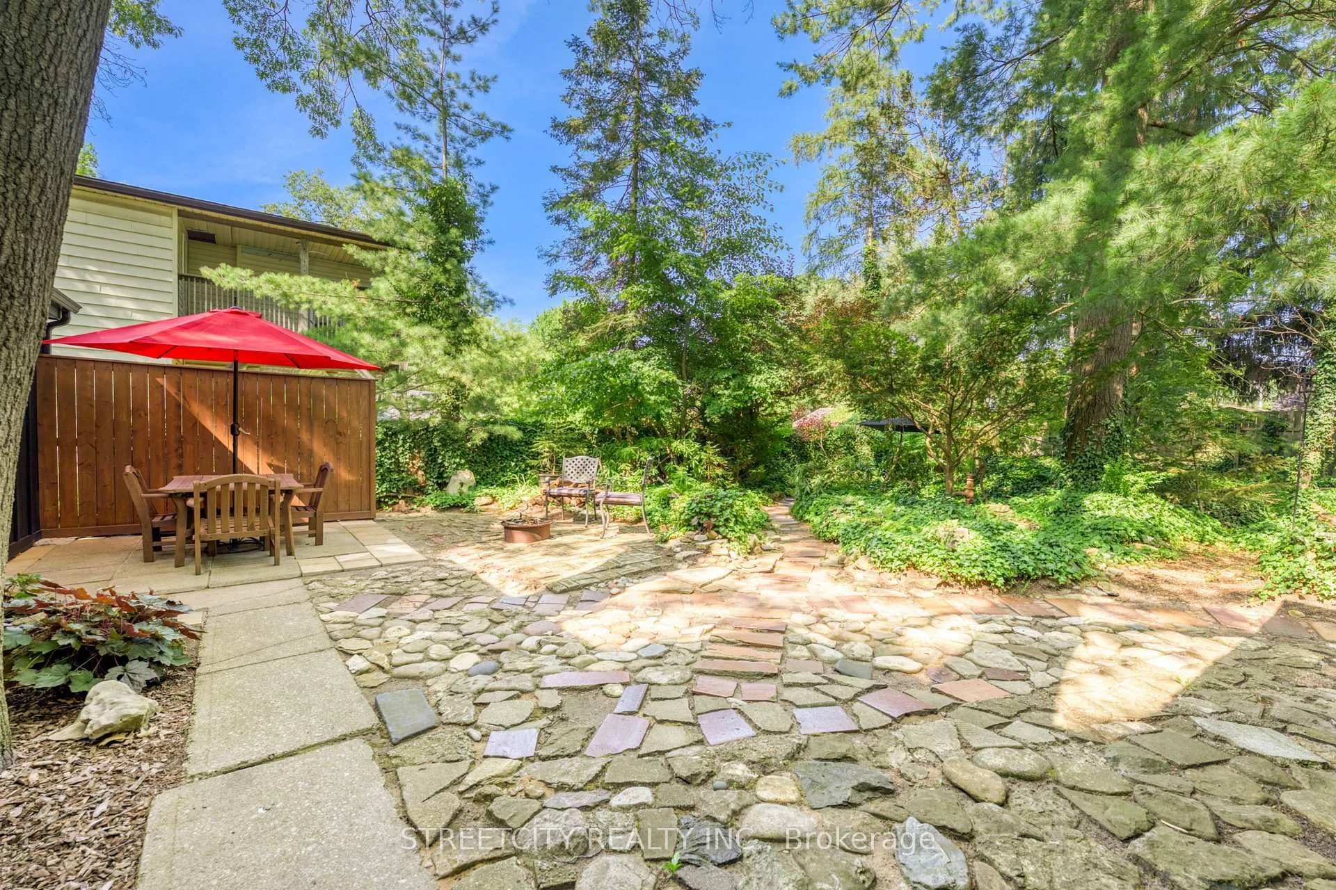 Photo 9 of 1358 Spartan Avenue, Sarnia — HOMEH