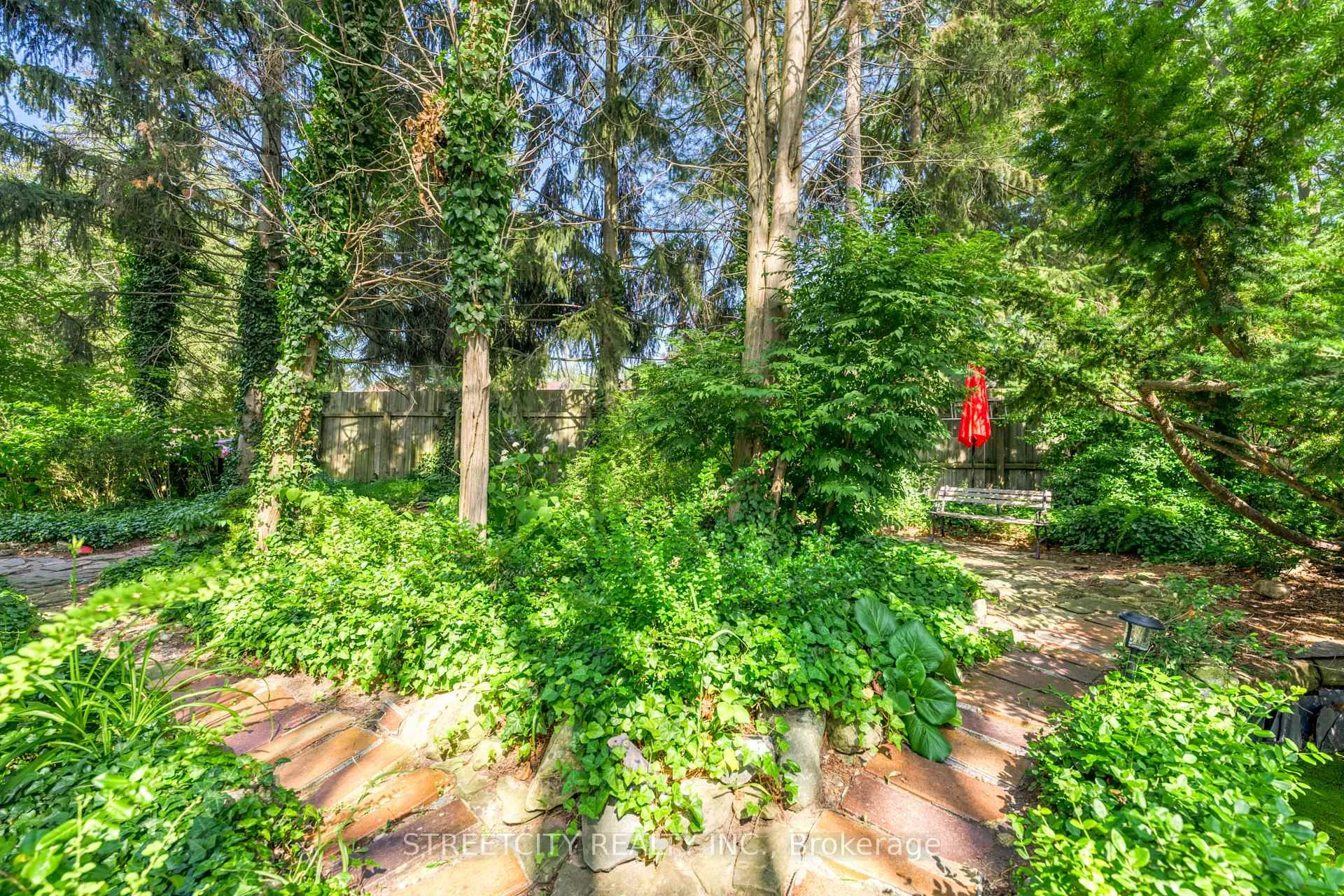 Photo 11 of 1358 Spartan Avenue, Sarnia — HOMEH