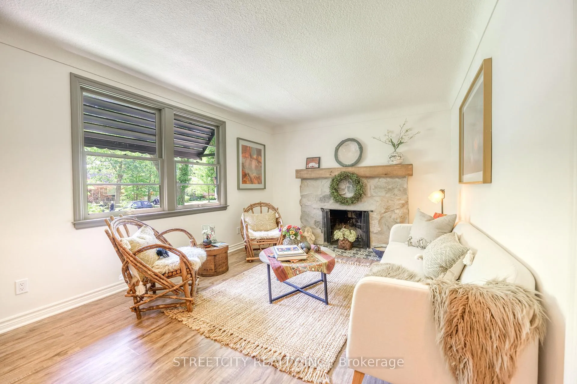 Photo 15 of 1358 Spartan Avenue, Sarnia — HOMEH