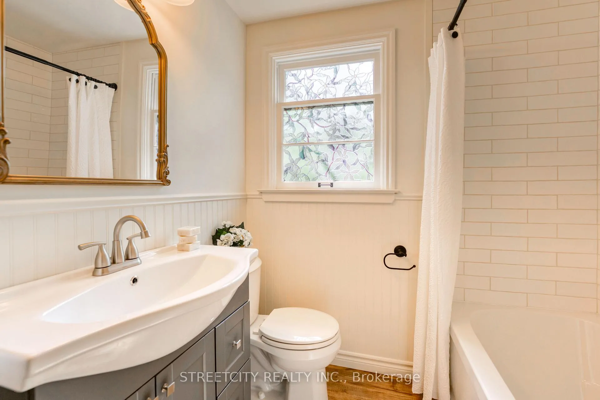 Photo 34 of 1358 Spartan Avenue, Sarnia — HOMEH