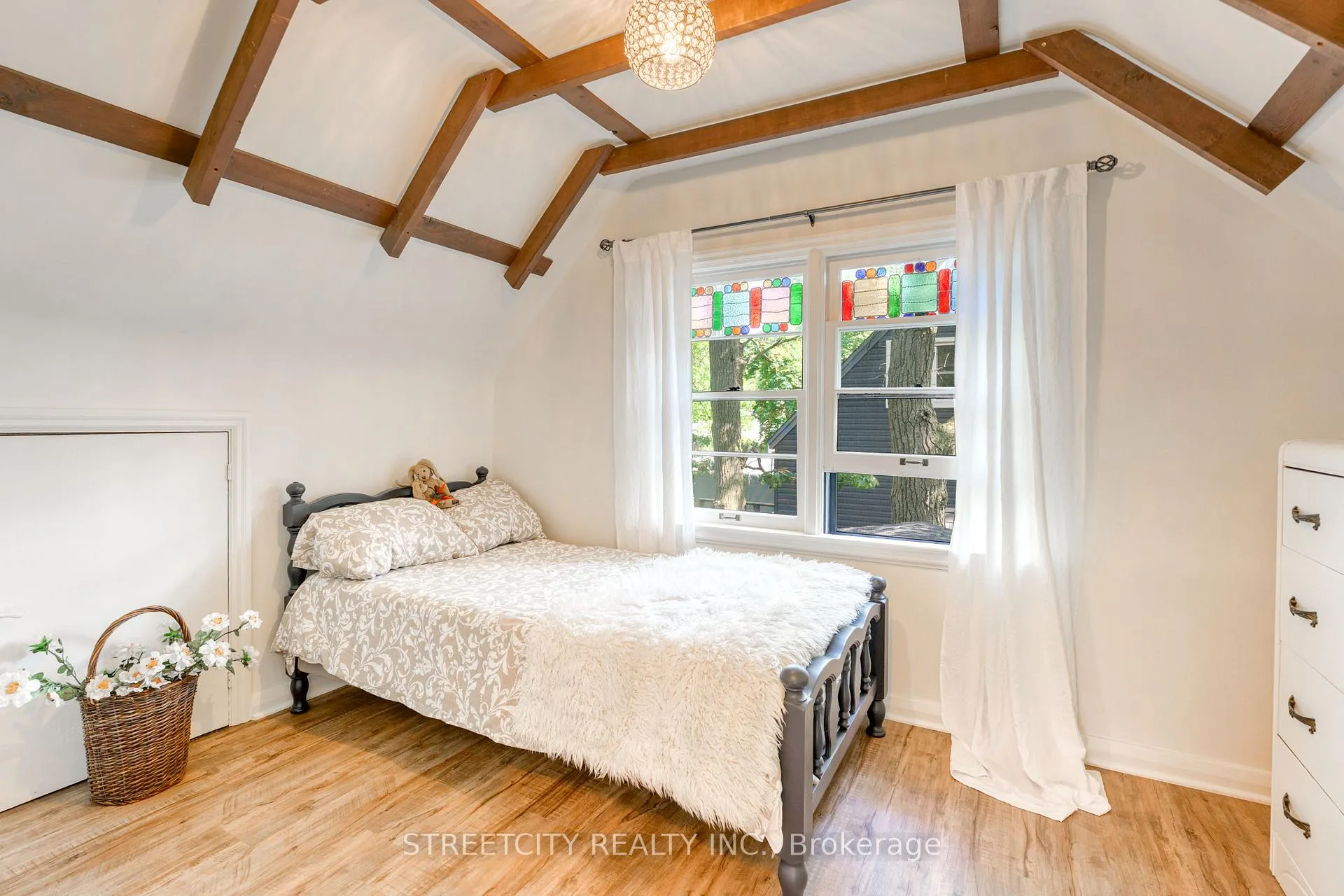 Photo 35 of 1358 Spartan Avenue, Sarnia — HOMEH