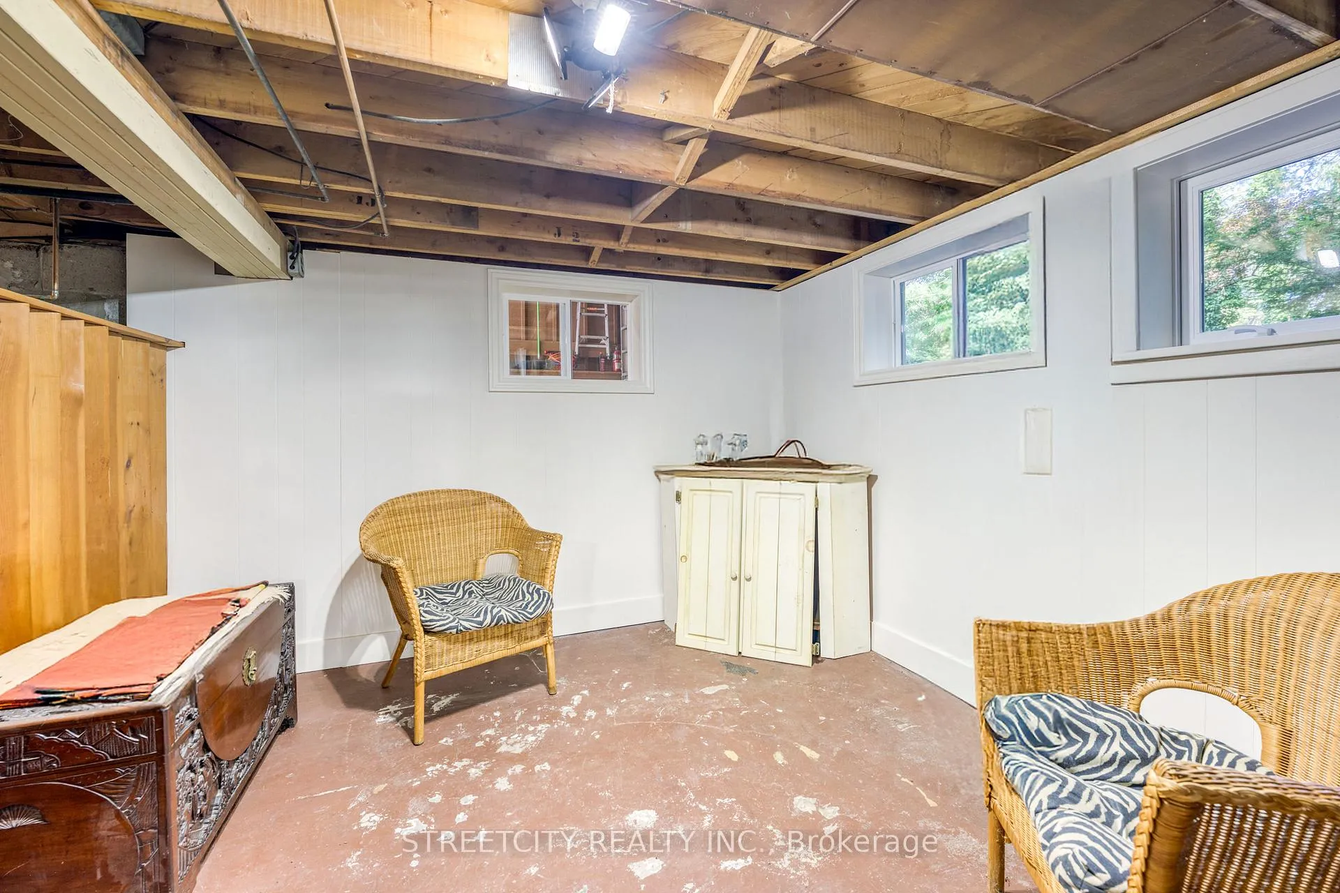 Photo 37 of 1358 Spartan Avenue, Sarnia — HOMEH