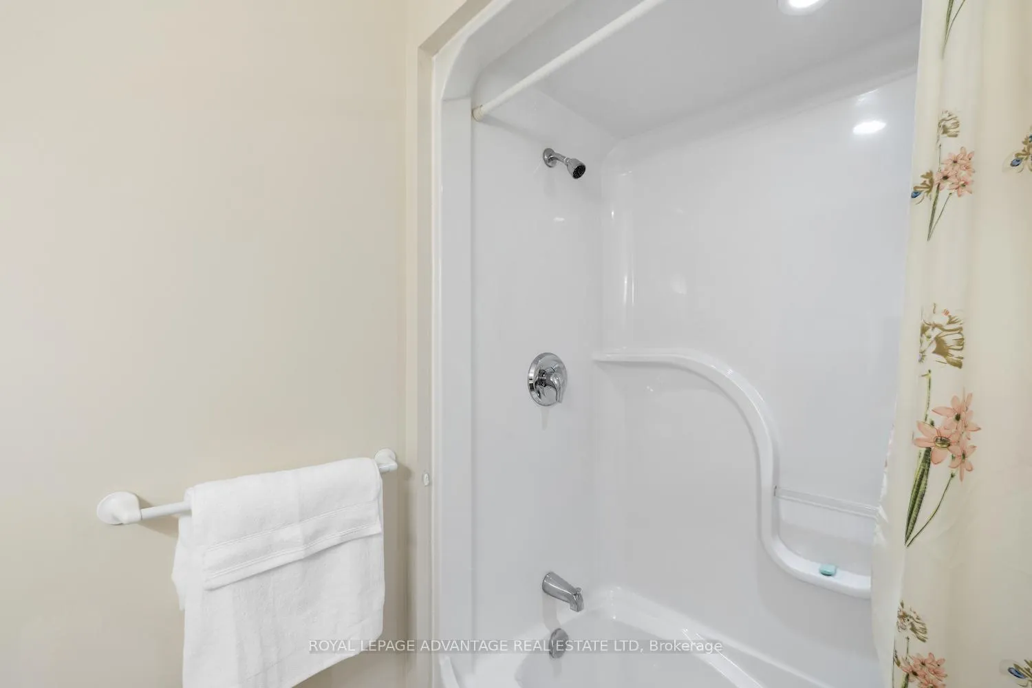 Photo 10 of 122 McGuire Road, Montague, Montague Twp — HOMEH