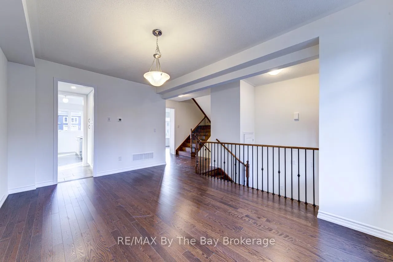 Photo 9 of 162 Mapleside Drive, Wasaga Beach — HOMEH