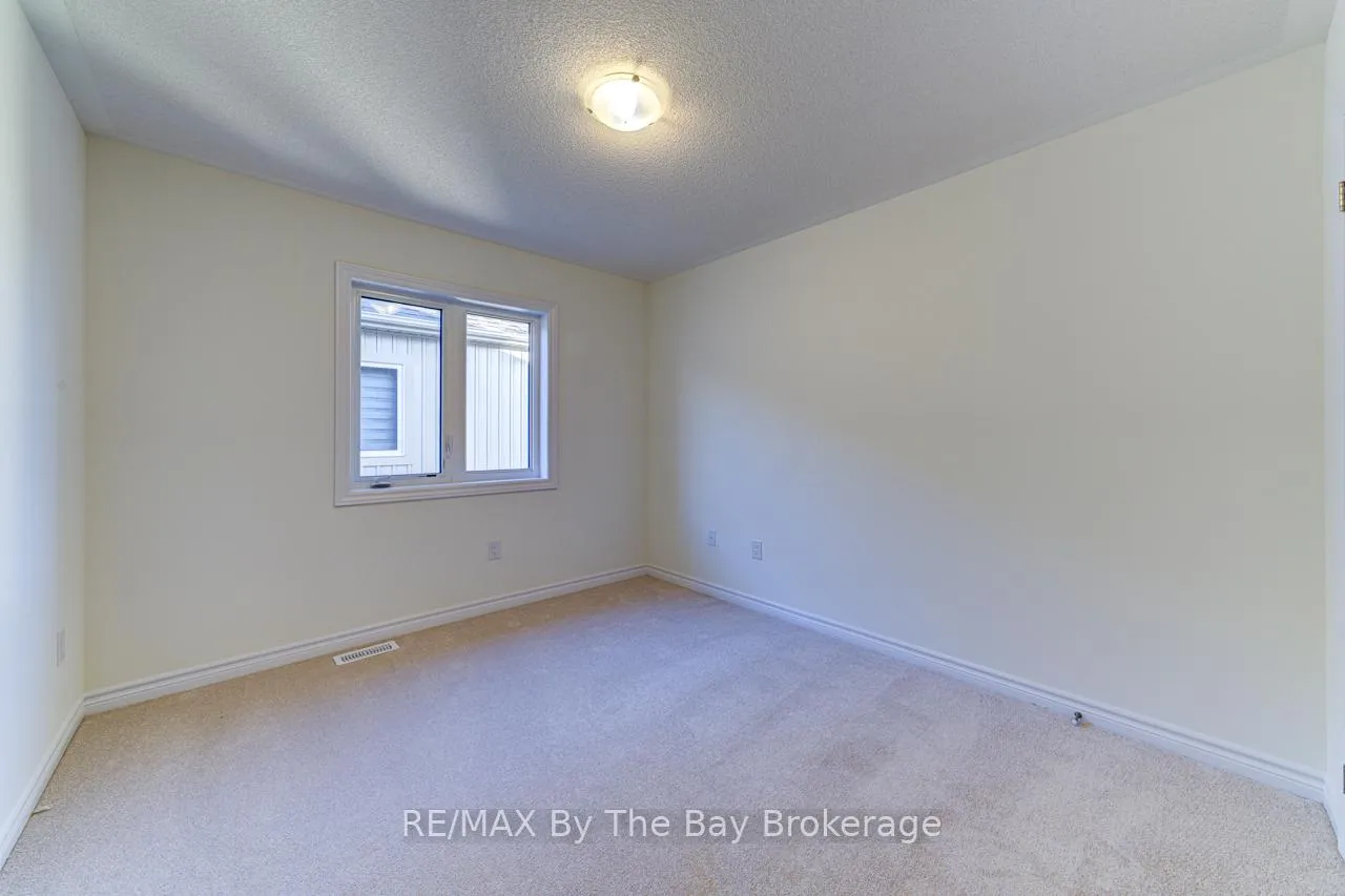Photo 32 of 162 Mapleside Drive, Wasaga Beach — HOMEH