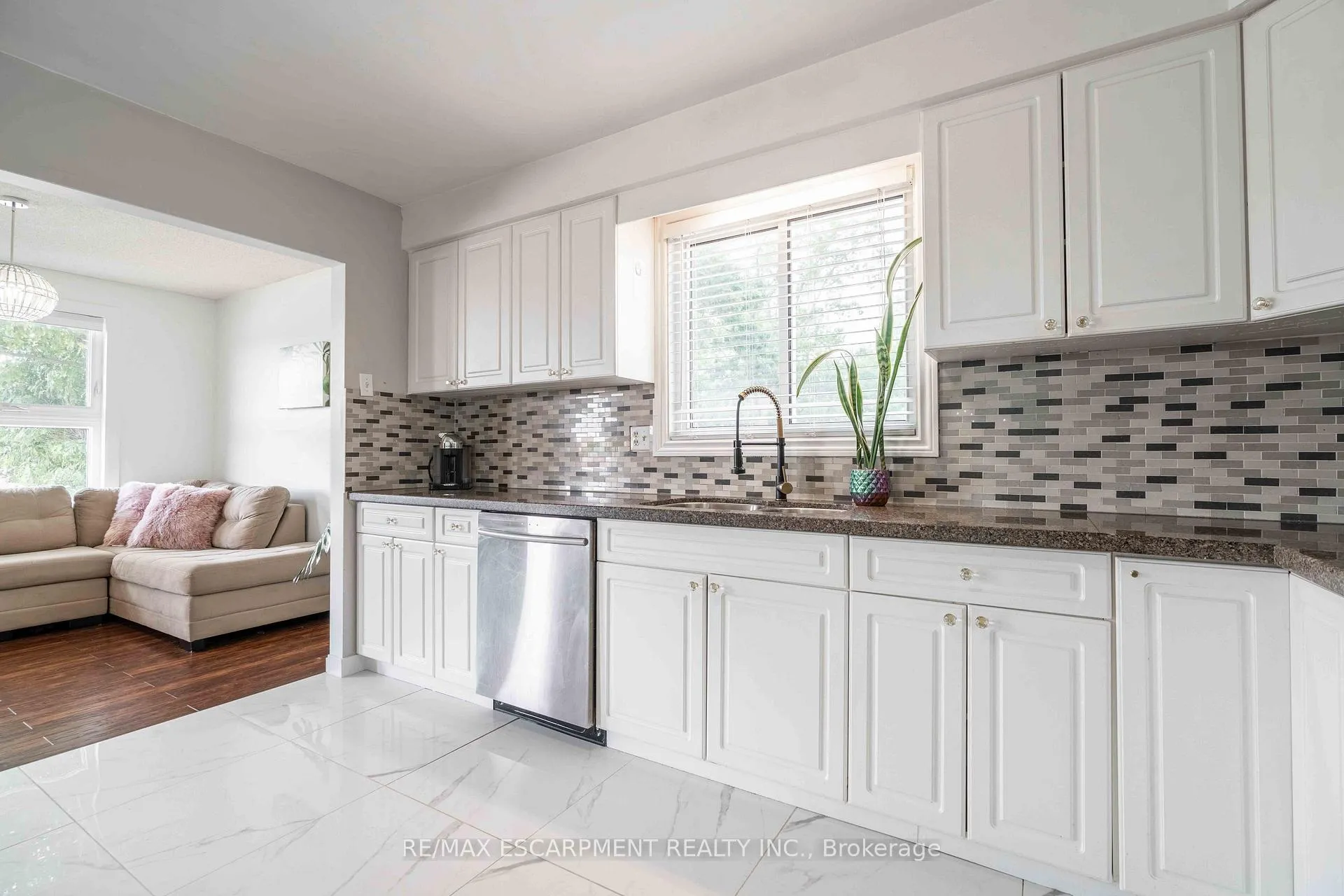 Photo 4 of 1017 Stone Church Road, Hamilton, Quinndale — HOMEH