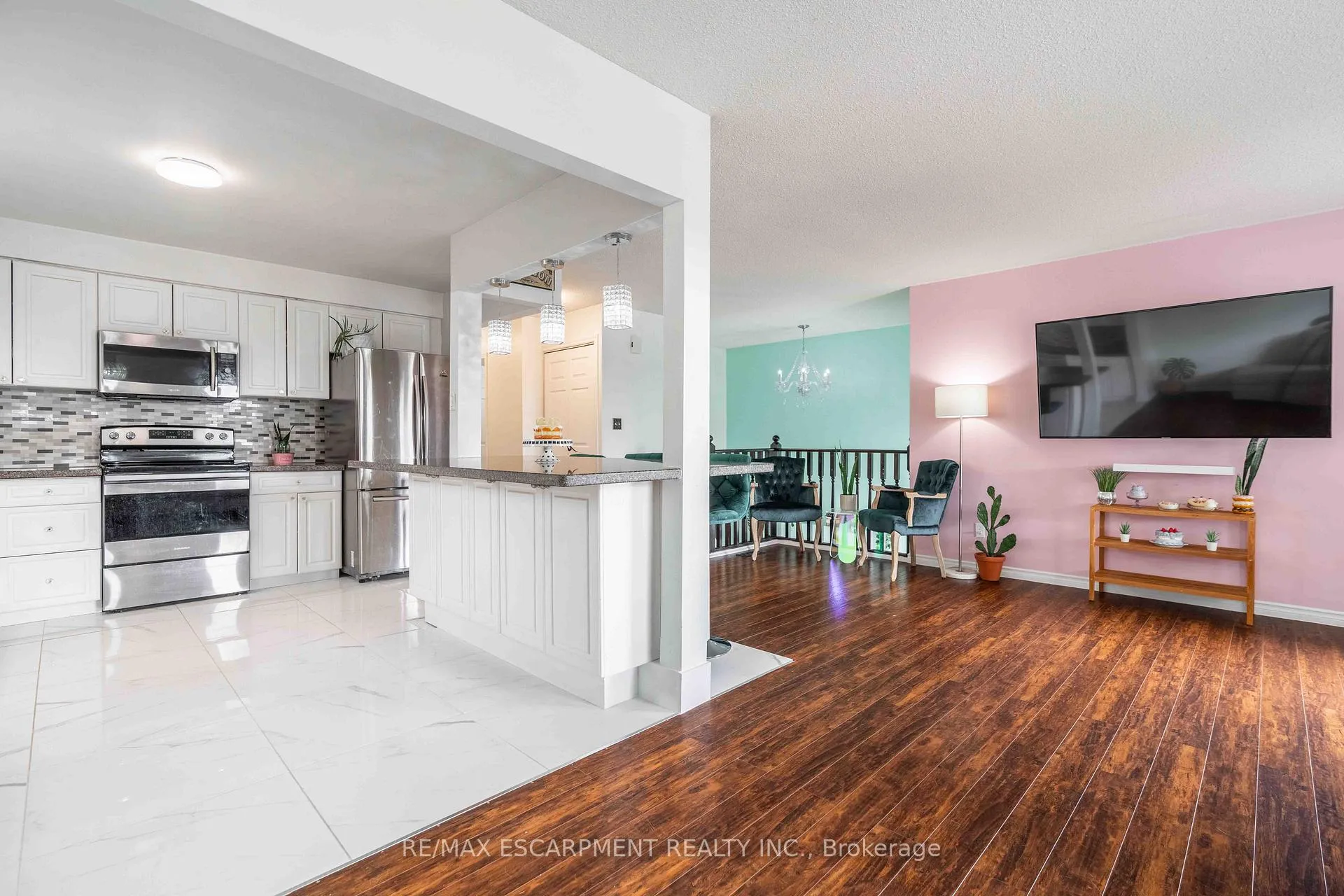 Photo 9 of 1017 Stone Church Road, Hamilton, Quinndale — HOMEH