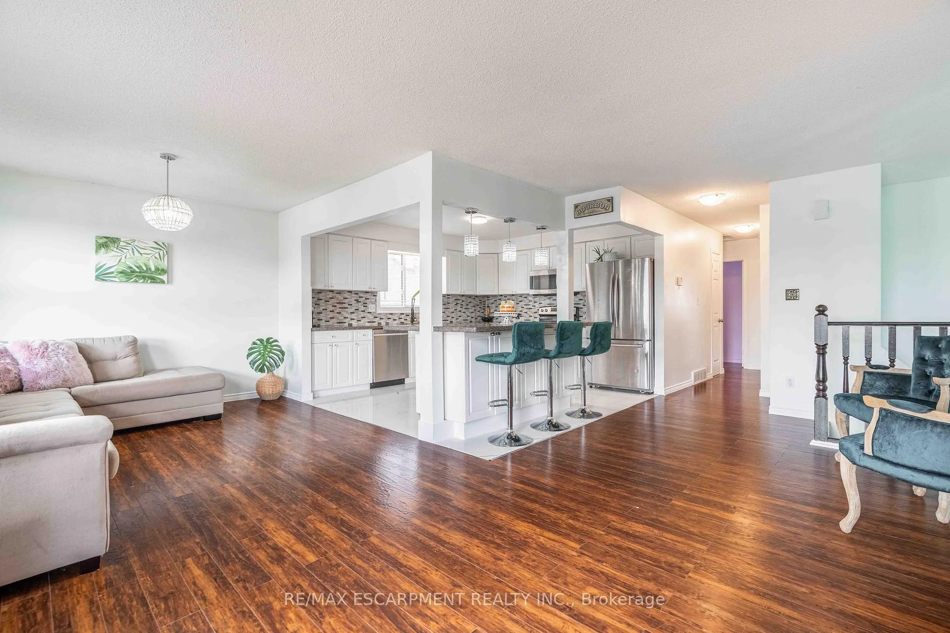 Photo 10 of 1017 Stone Church Road, Hamilton, Quinndale — HOMEH