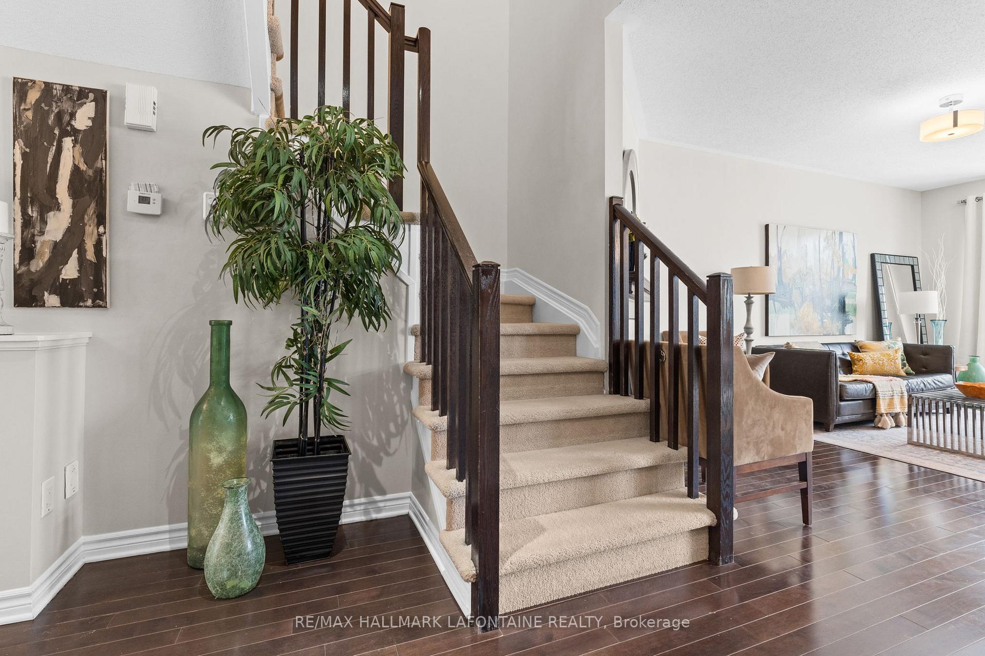 Photo 15 of 122 Flat Sedge Crescent, Ottawa, Blossom Park/Kemp Park/Findlay Creek — HOMEH