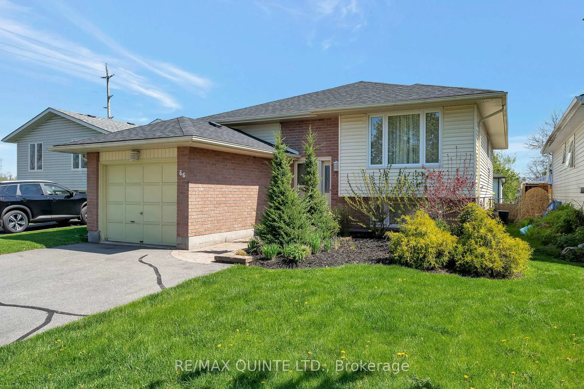Photo 1 of 66 Bogart Crescent, Belleville, Belleville Ward — HOMEH