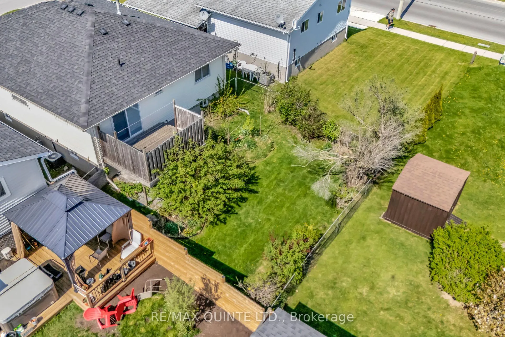 Photo 5 of 66 Bogart Crescent, Belleville, Belleville Ward — HOMEH