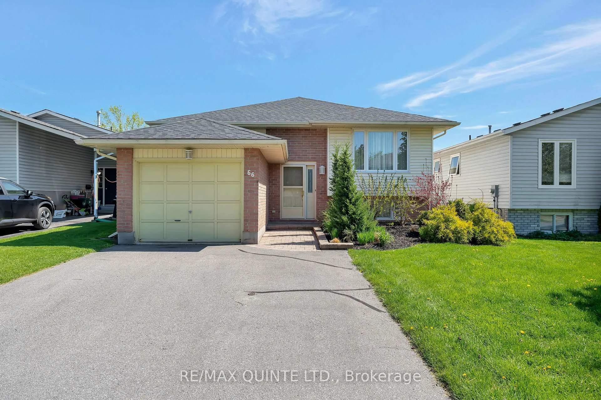 Photo 6 of 66 Bogart Crescent, Belleville, Belleville Ward — HOMEH