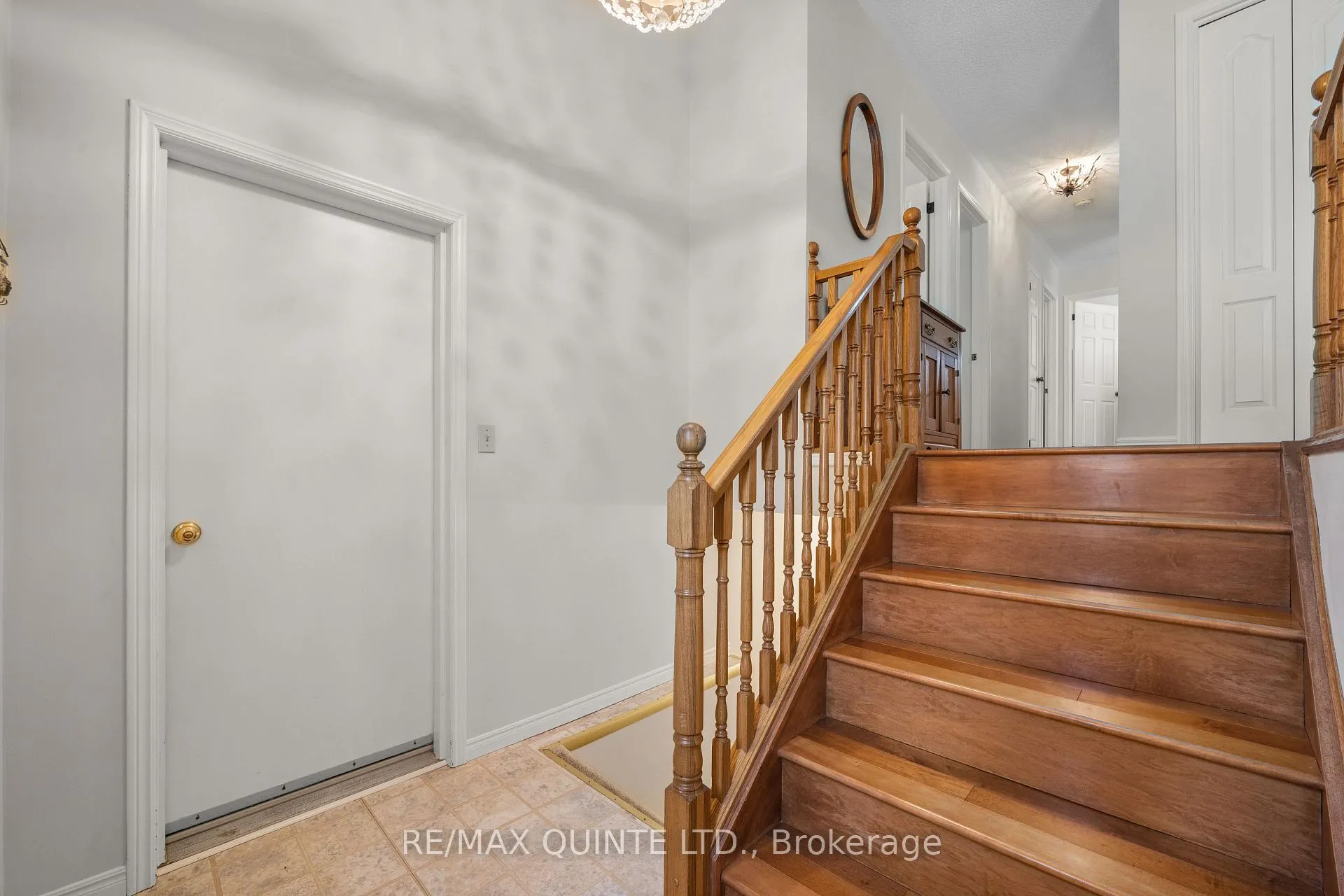 Photo 9 of 66 Bogart Crescent, Belleville, Belleville Ward — HOMEH