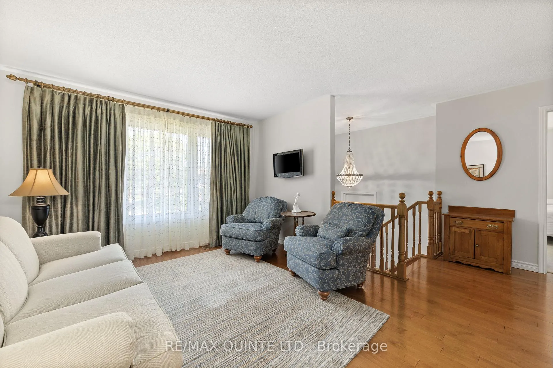 Photo 10 of 66 Bogart Crescent, Belleville, Belleville Ward — HOMEH