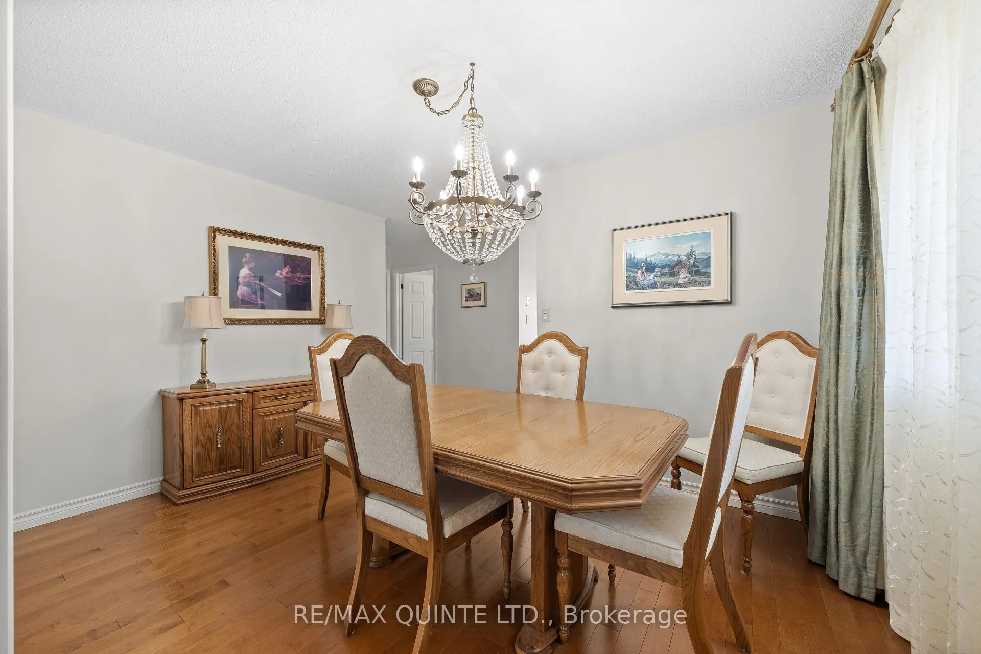 Photo 13 of 66 Bogart Crescent, Belleville, Belleville Ward — HOMEH