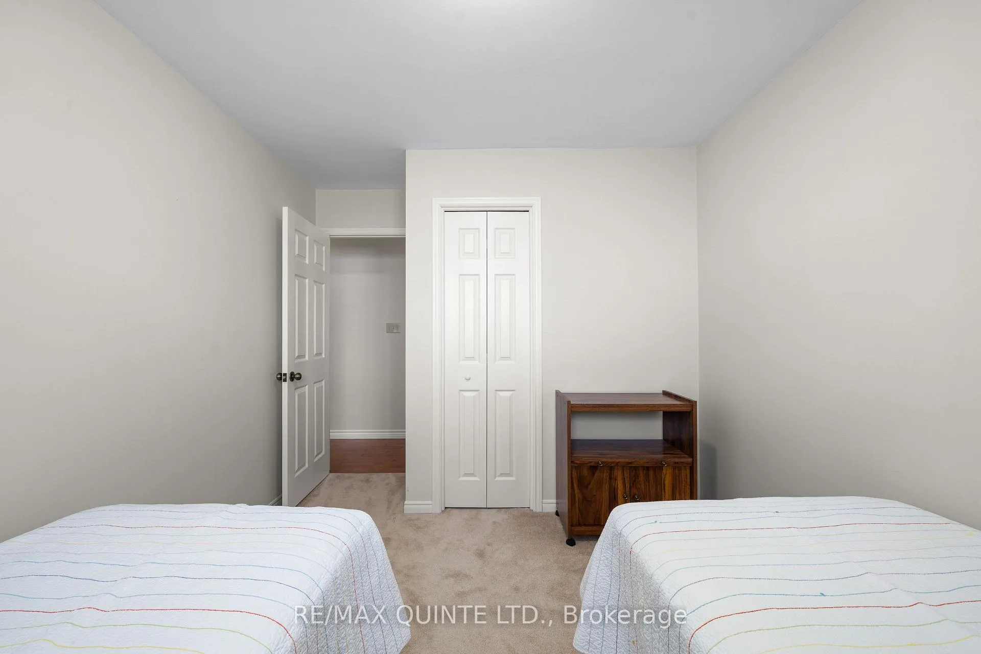 Photo 25 of 66 Bogart Crescent, Belleville, Belleville Ward — HOMEH