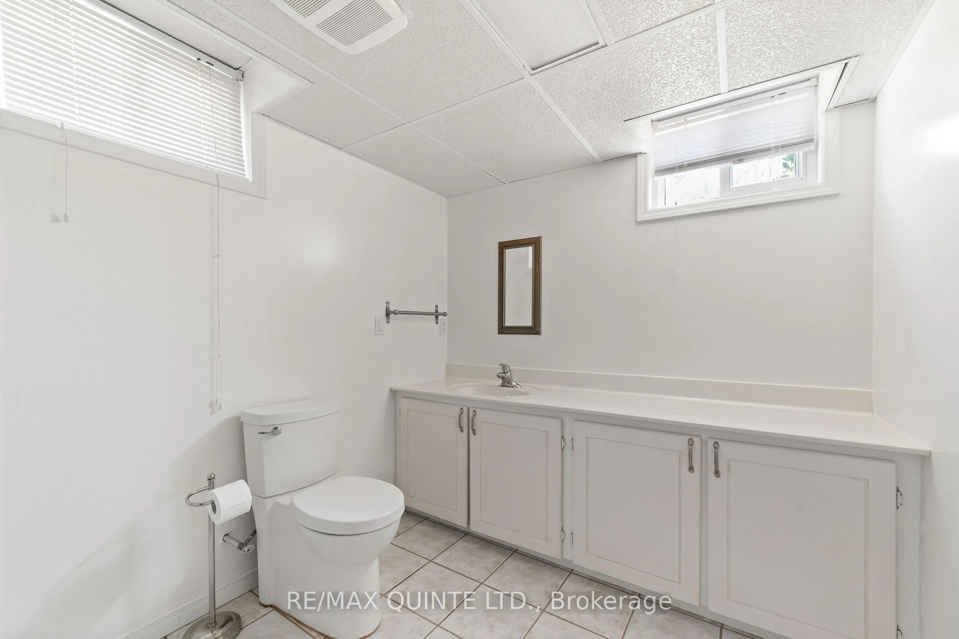 Photo 33 of 66 Bogart Crescent, Belleville, Belleville Ward — HOMEH