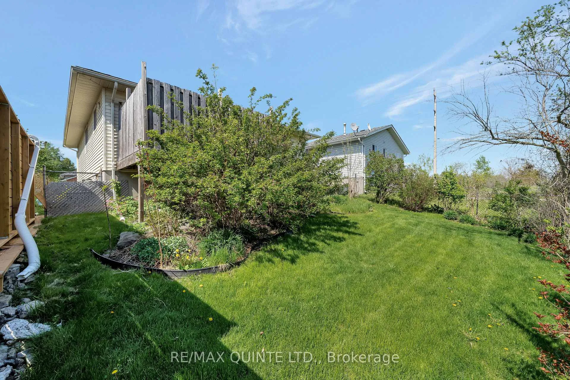 Photo 42 of 66 Bogart Crescent, Belleville, Belleville Ward — HOMEH