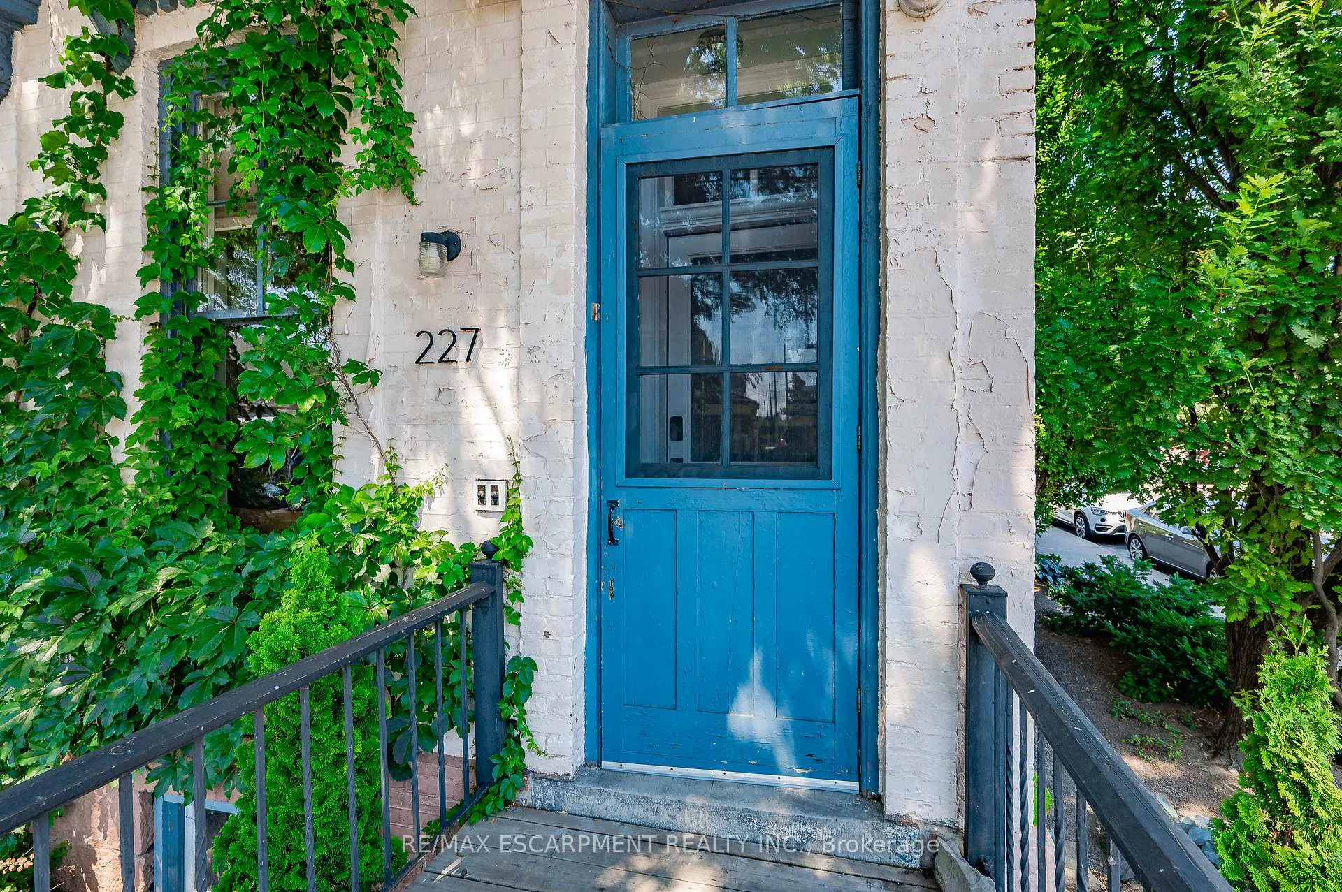 Photo 3 of 227 Park Street N, Hamilton, Central — HOMEH