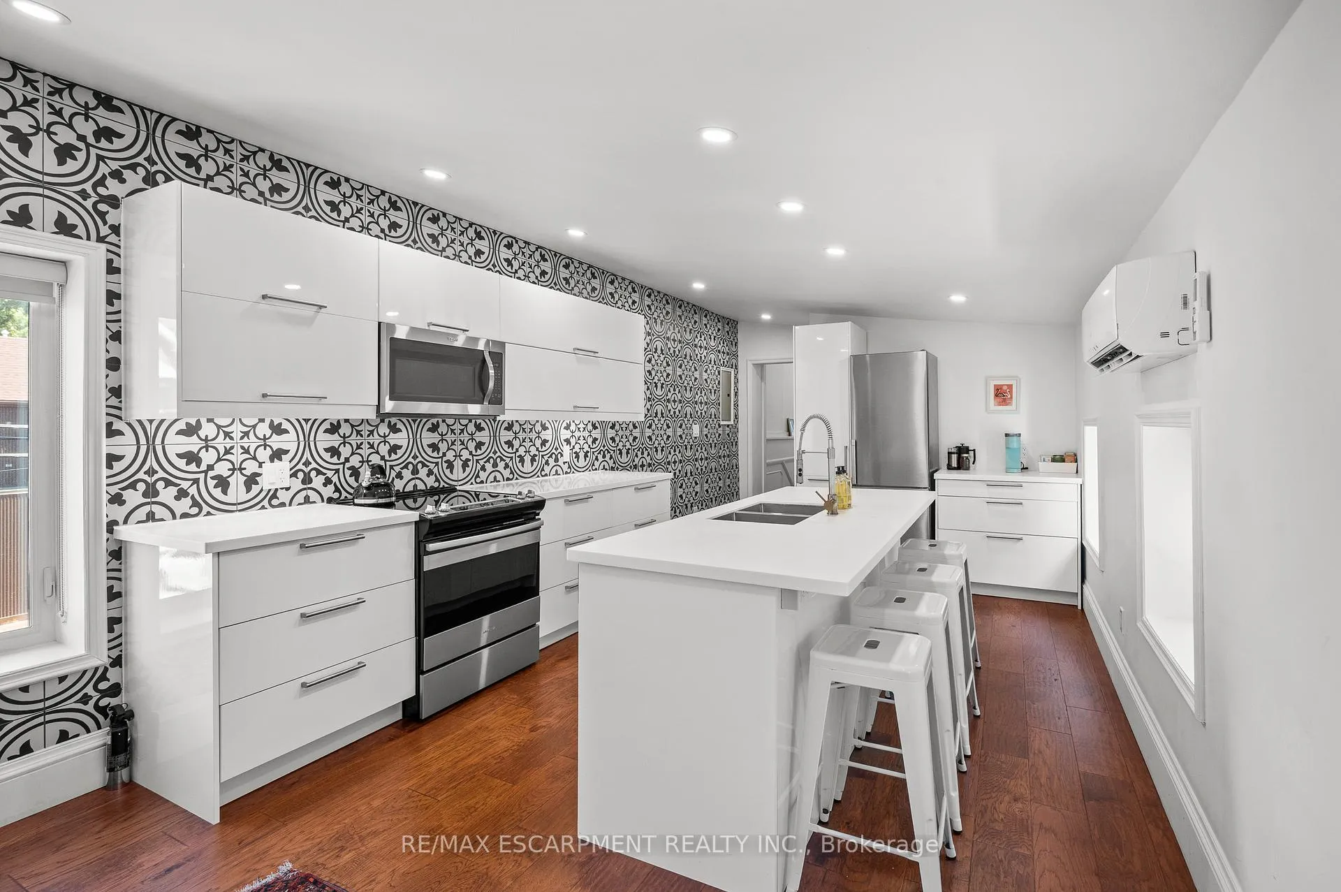 Photo 22 of 227 Park Street N, Hamilton, Central — HOMEH