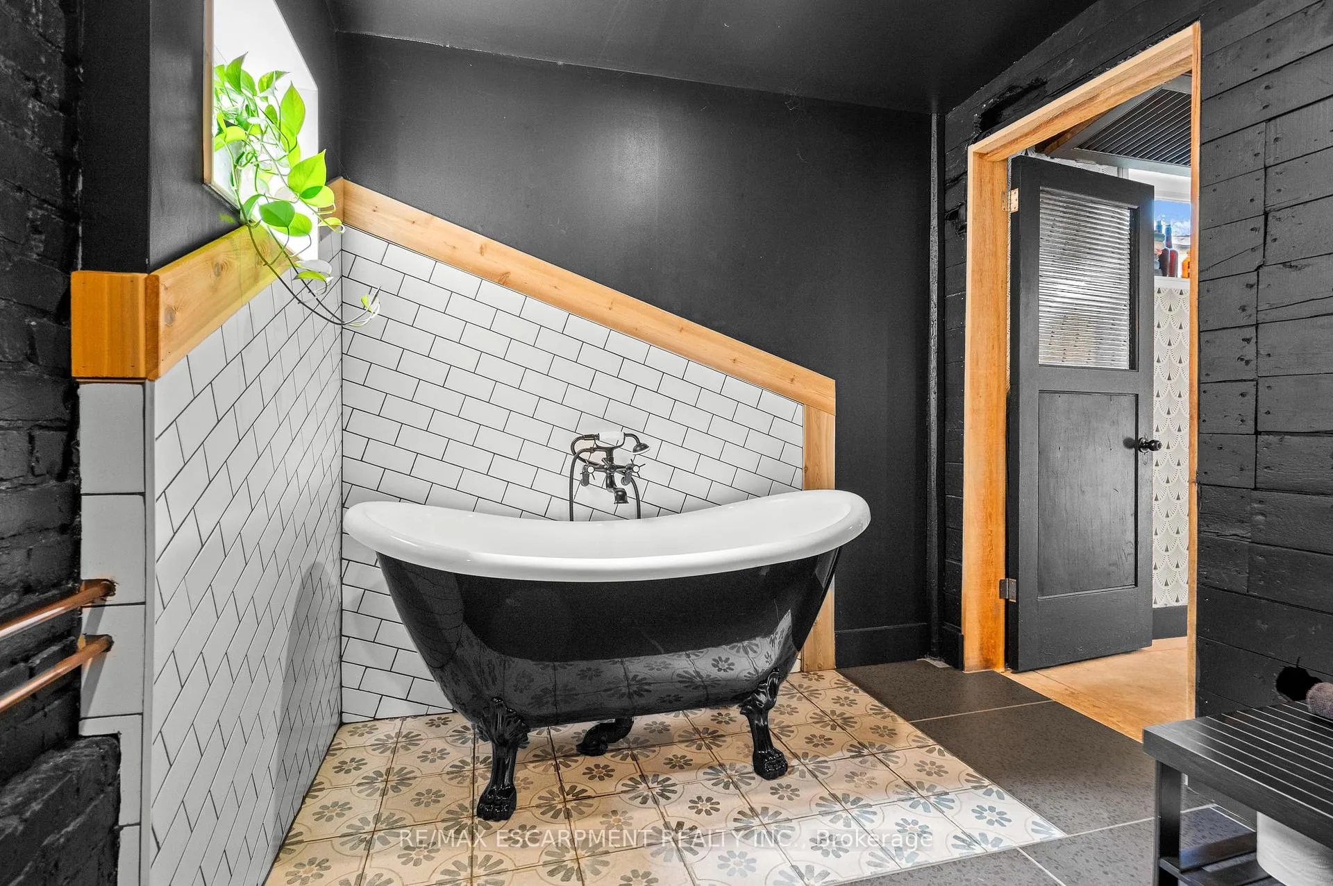 Photo 45 of 227 Park Street N, Hamilton, Central — HOMEH