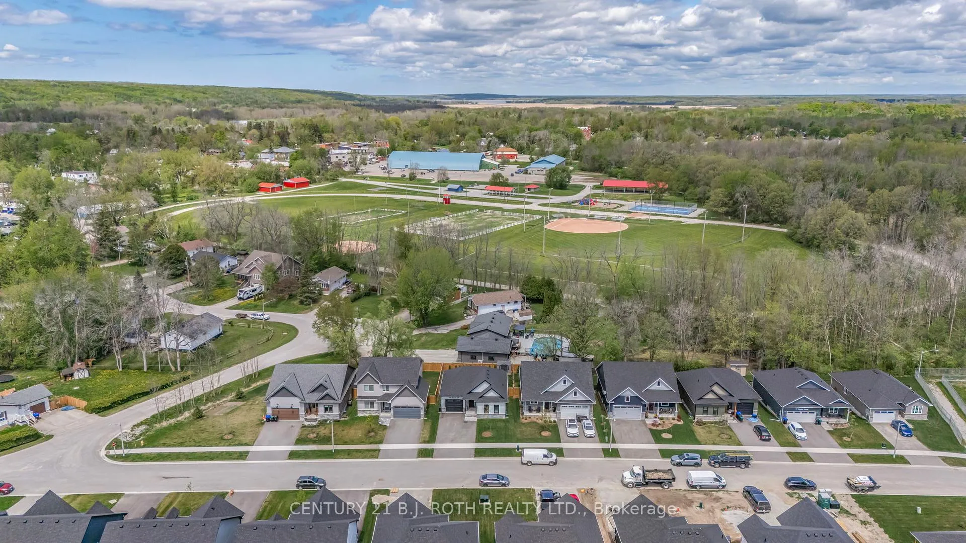 Photo 30 of 159 Brandon Avenue, Severn, Coldwater — HOMEH