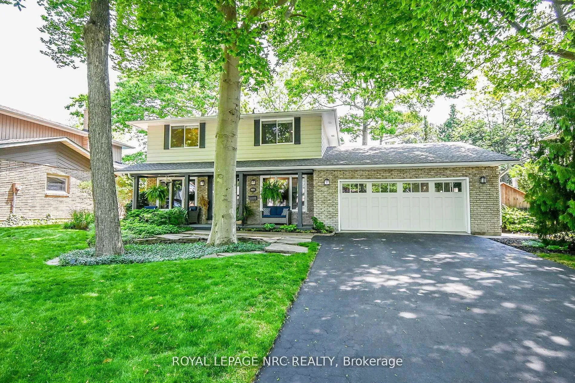 Photo 2 of 7077 Ridgewood Crescent, Niagara Falls, Casey — HOMEH