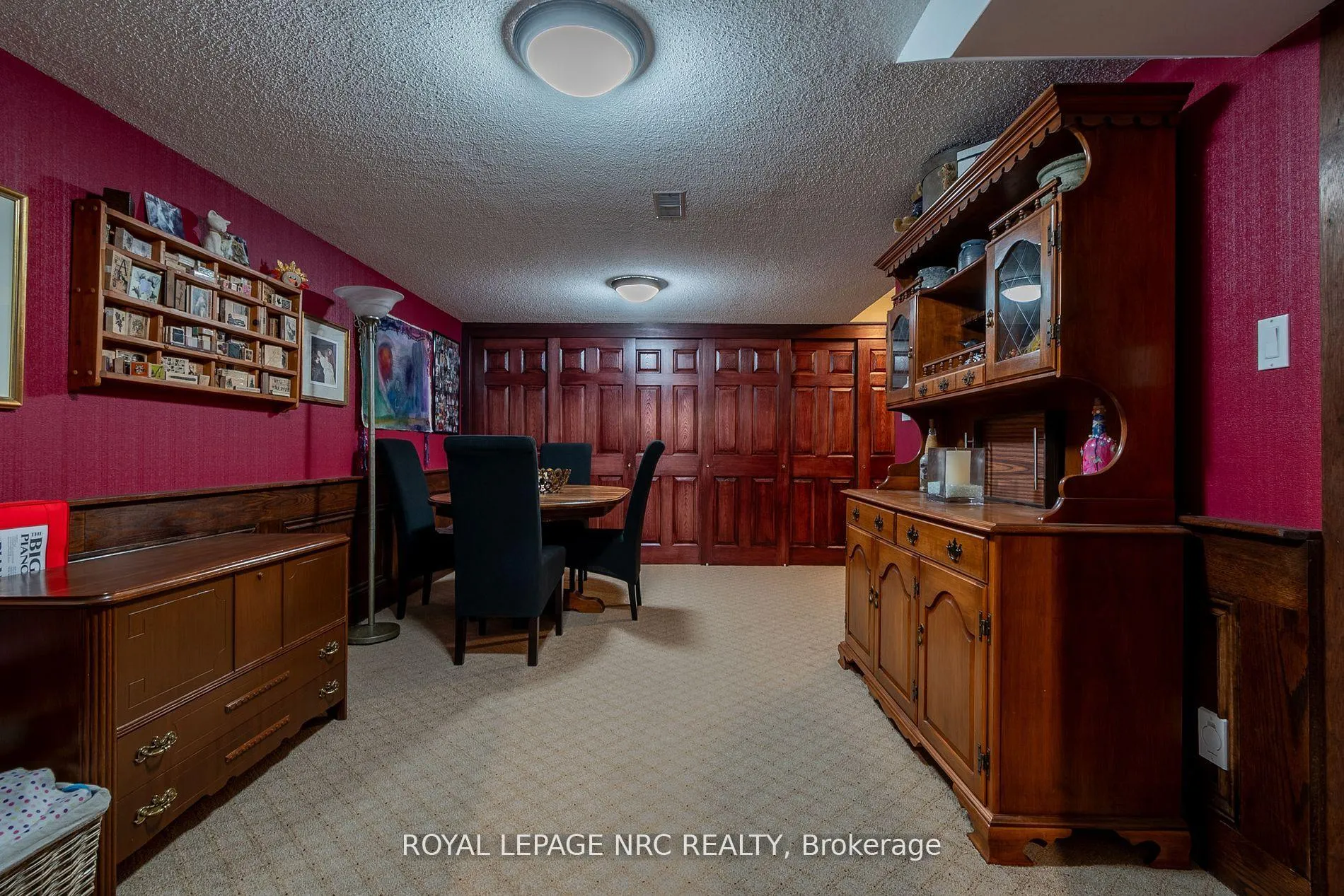 Photo 35 of 7077 Ridgewood Crescent, Niagara Falls, Casey — HOMEH