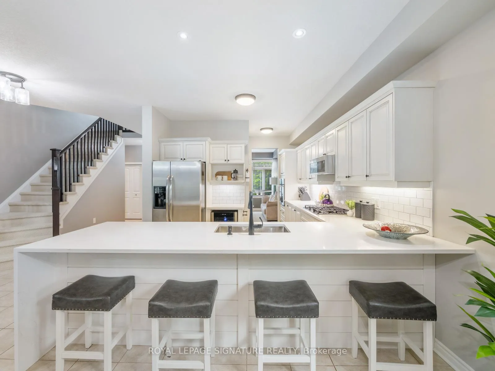 Photo 10 of 23 Tolton Drive, Guelph, Pineridge/Westminster Woods — HOMEH