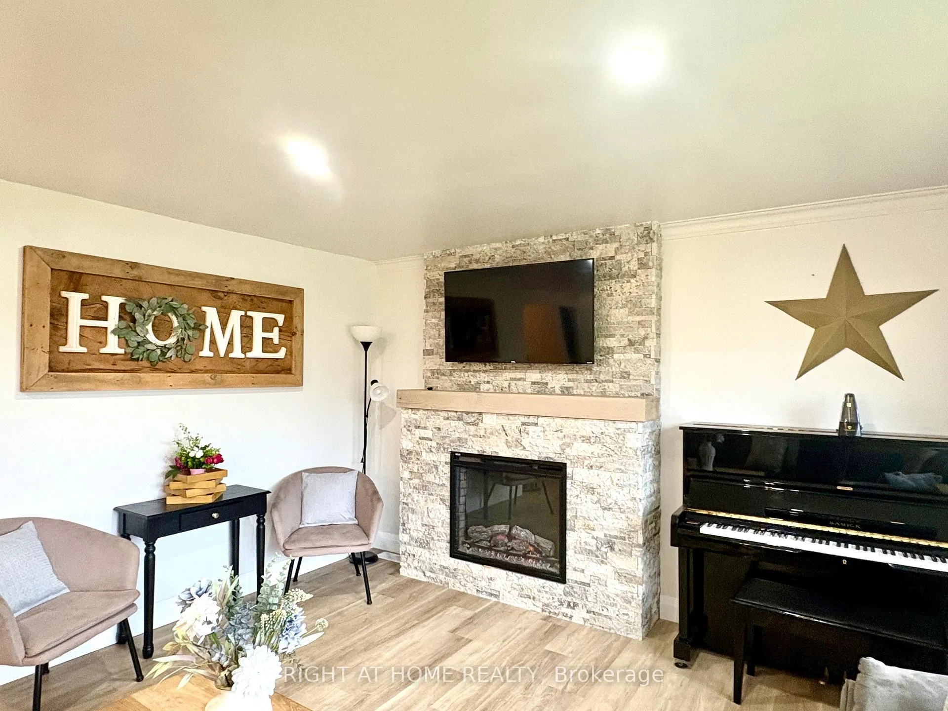 Photo 10 of 6680 County Rd 93 Highway, Tay, Rural Tay — HOMEH