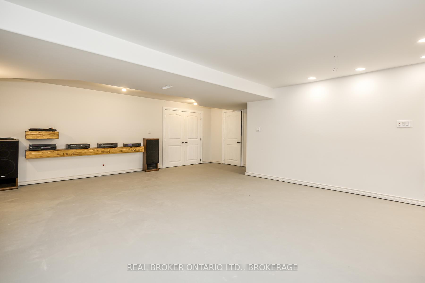 Photo 32 of 175 Brennan Road, Belleville, Thurlow Ward — HOMEH