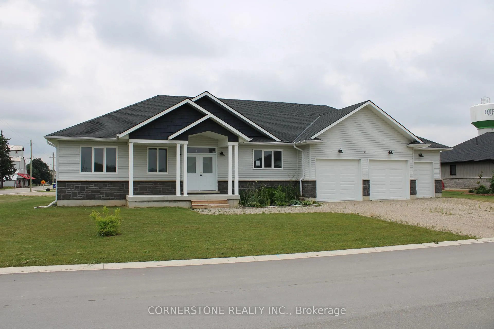 Photo 1 of 2 McTavish Crescent, Huron-Kinloss — HOMEH