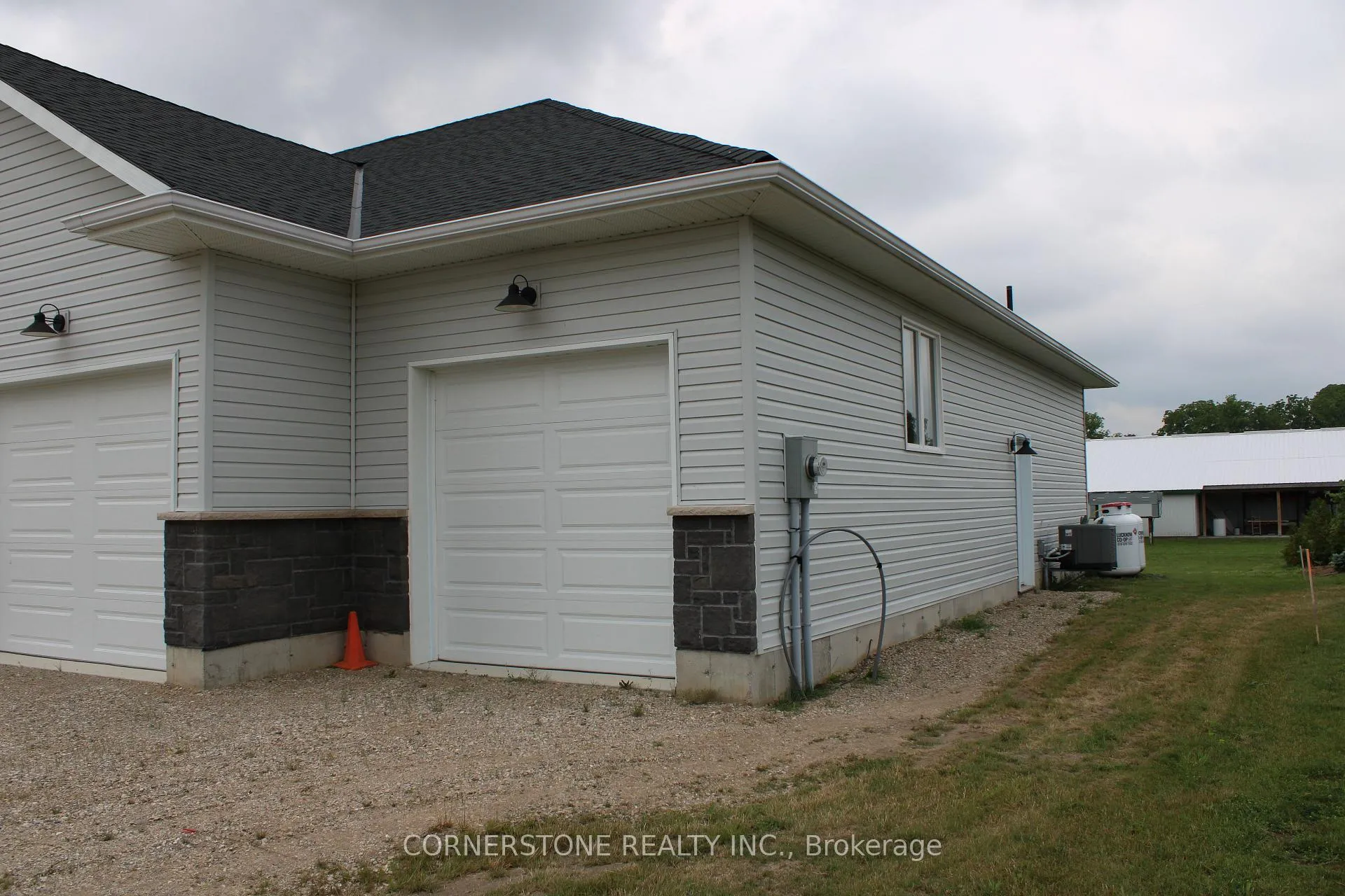 Photo 5 of 2 McTavish Crescent, Huron-Kinloss — HOMEH