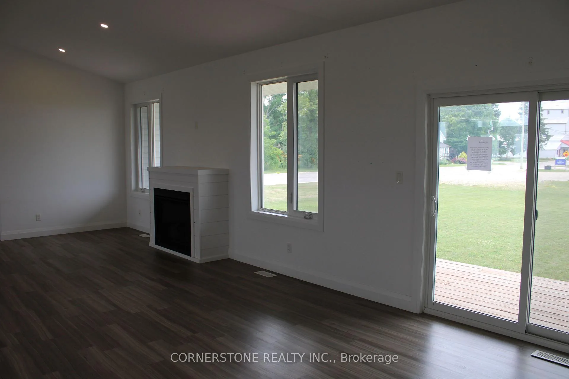 Photo 12 of 2 McTavish Crescent, Huron-Kinloss — HOMEH