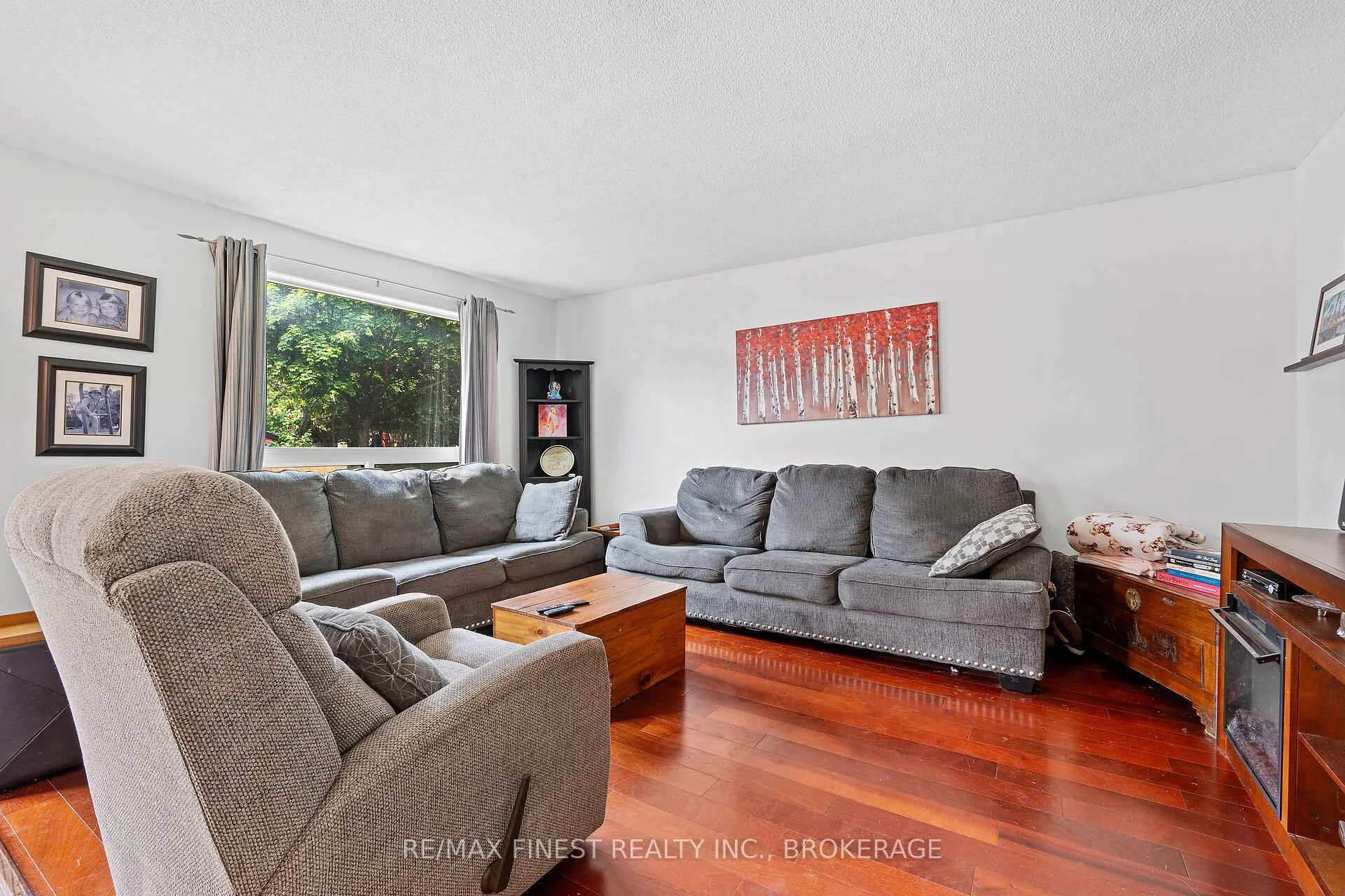 Photo 13 of 86 Kidd Drive, Loyalist, Amherstview — HOMEH