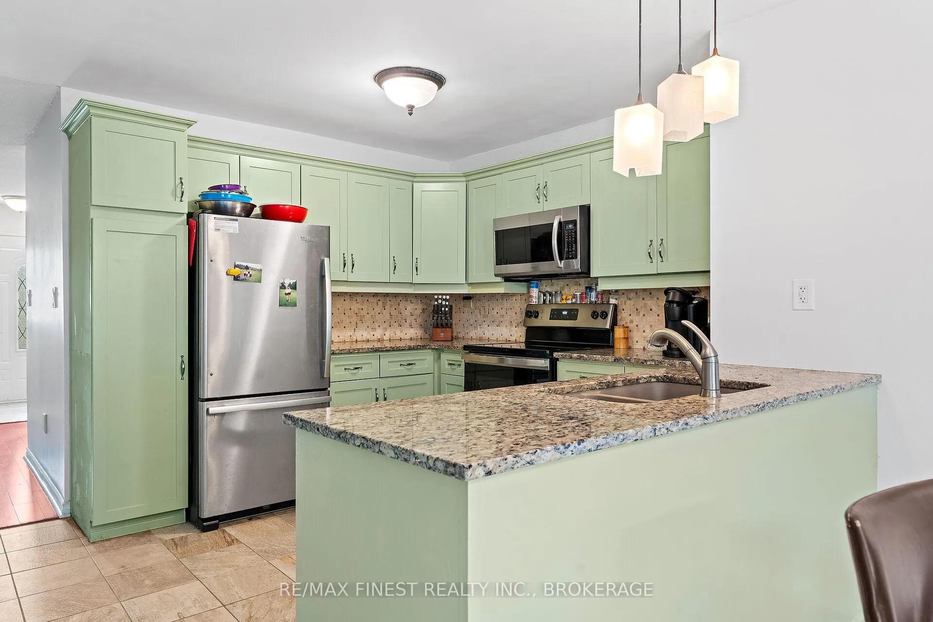 Photo 17 of 86 Kidd Drive, Loyalist, Amherstview — HOMEH