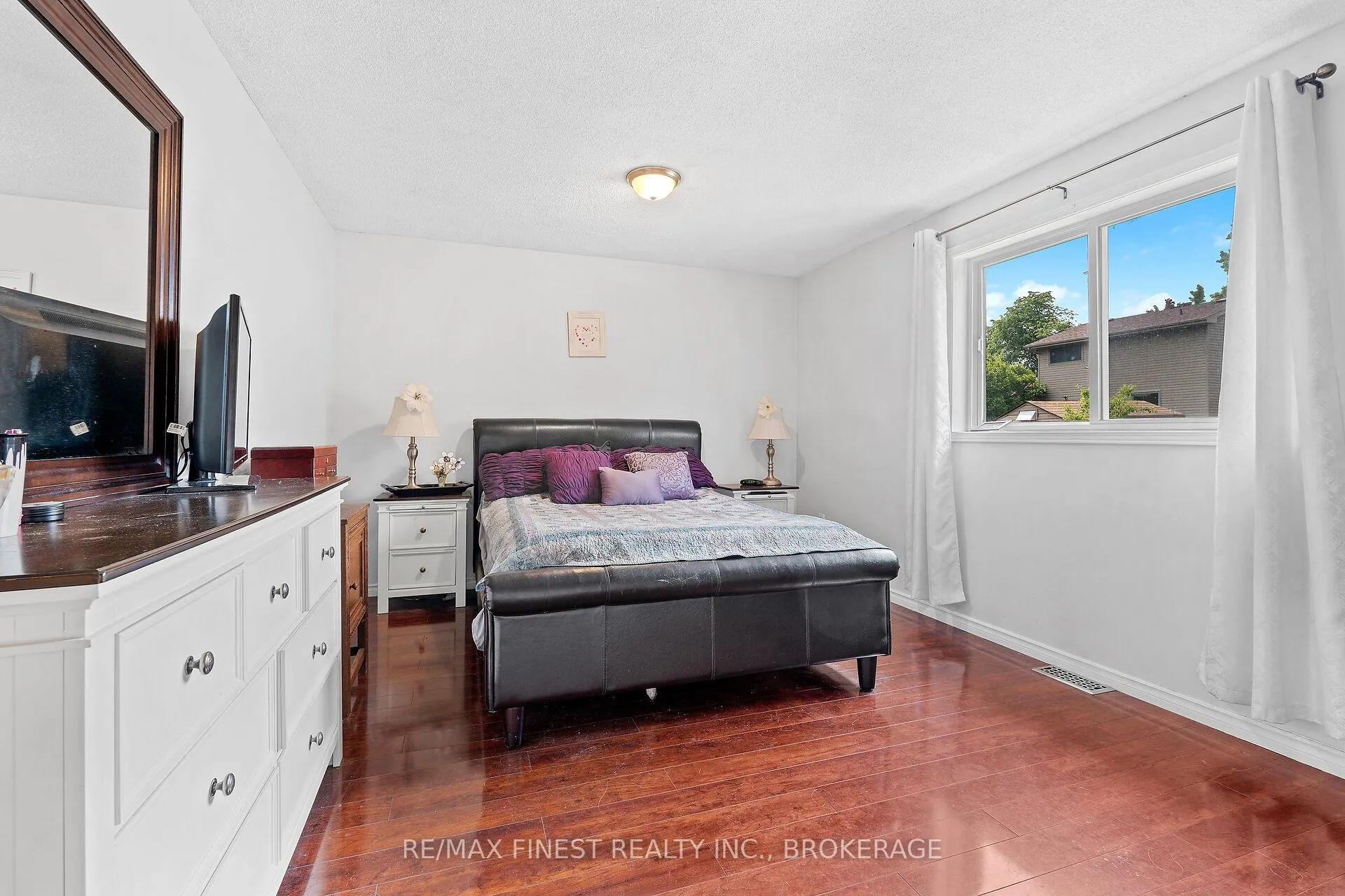 Photo 19 of 86 Kidd Drive, Loyalist, Amherstview — HOMEH