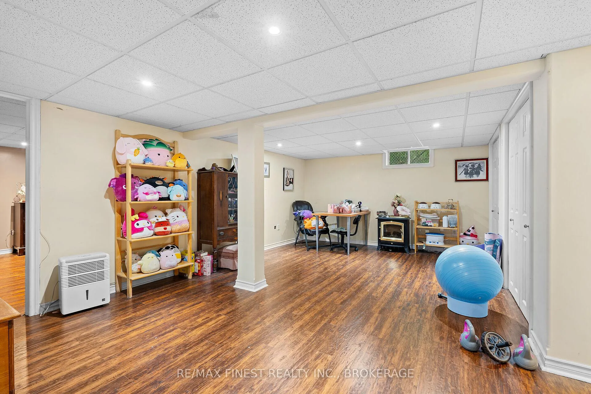 Photo 34 of 86 Kidd Drive, Loyalist, Amherstview — HOMEH