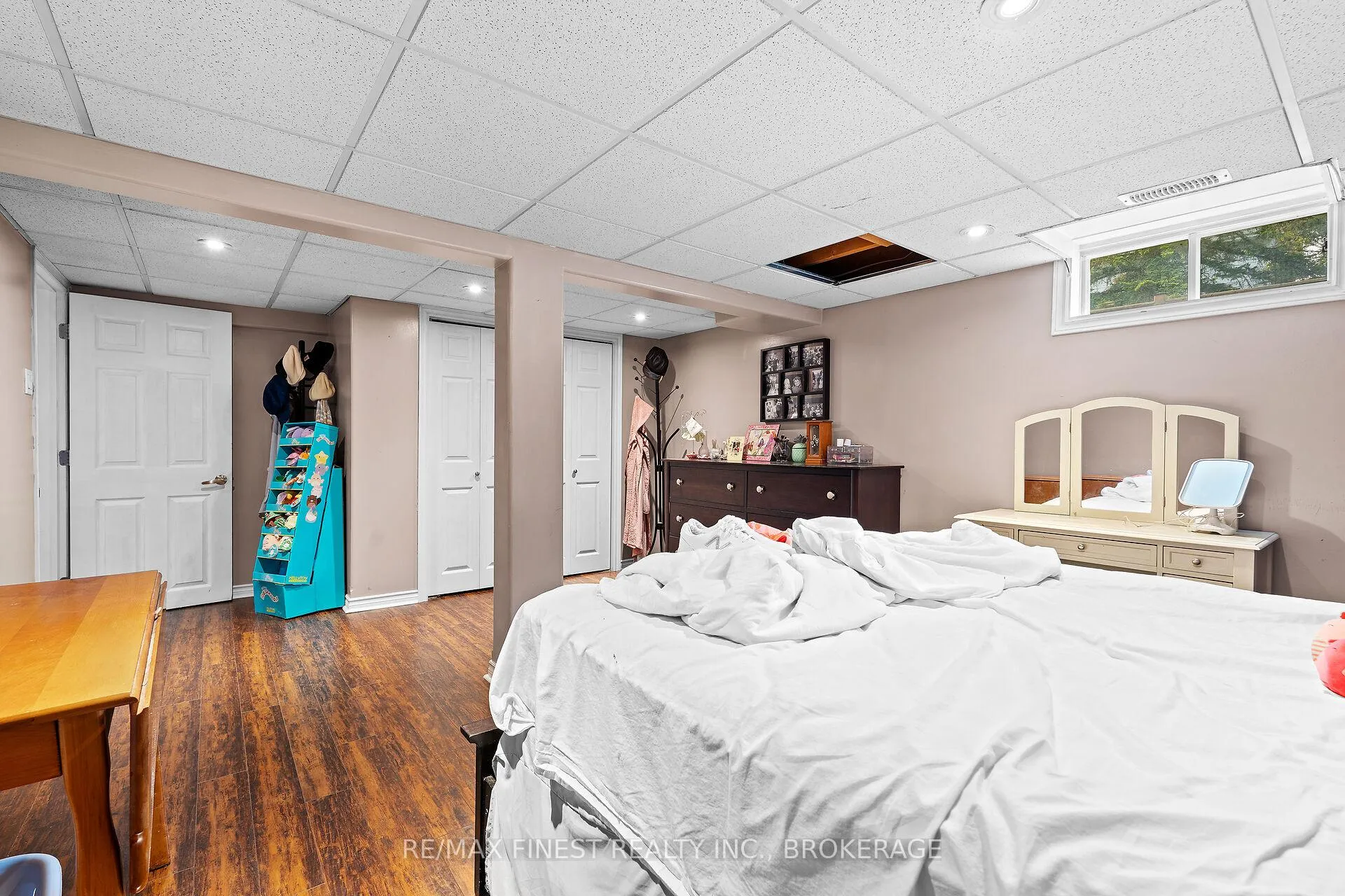 Photo 37 of 86 Kidd Drive, Loyalist, Amherstview — HOMEH