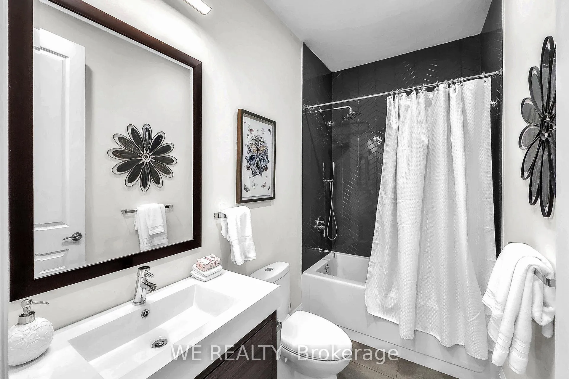 Photo 31 of 646 Annland Street, Pickering, Bay Ridges — HOMEH