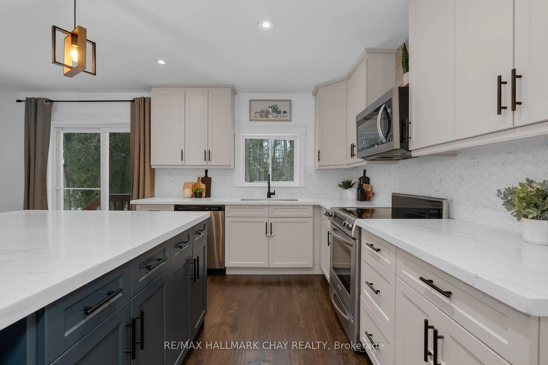 Photo 11 of 26 Brillinger Drive, Wasaga Beach — HOMEH