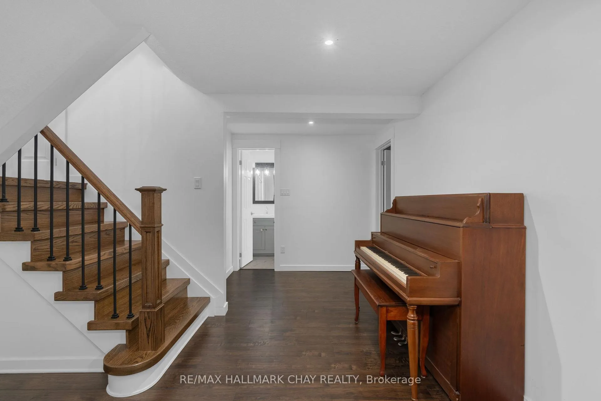 Photo 20 of 26 Brillinger Drive, Wasaga Beach — HOMEH