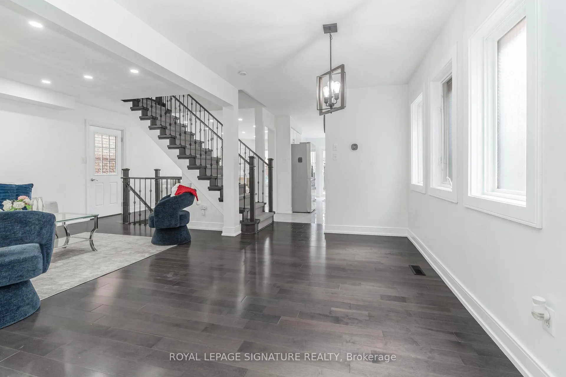 Photo 7 of 217 Sophia Road, Markham, Middlefield — HOMEH