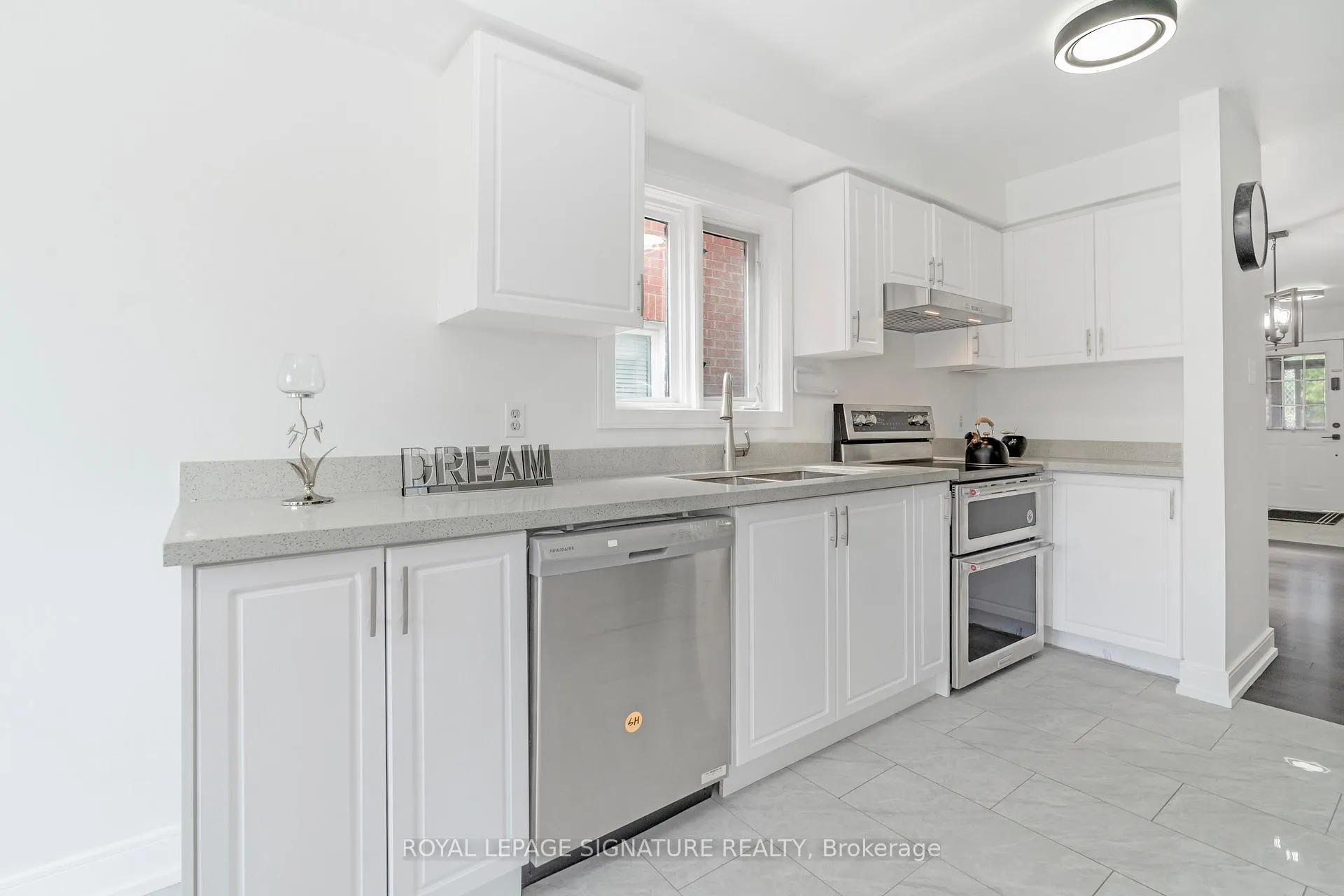 Photo 15 of 217 Sophia Road, Markham, Middlefield — HOMEH