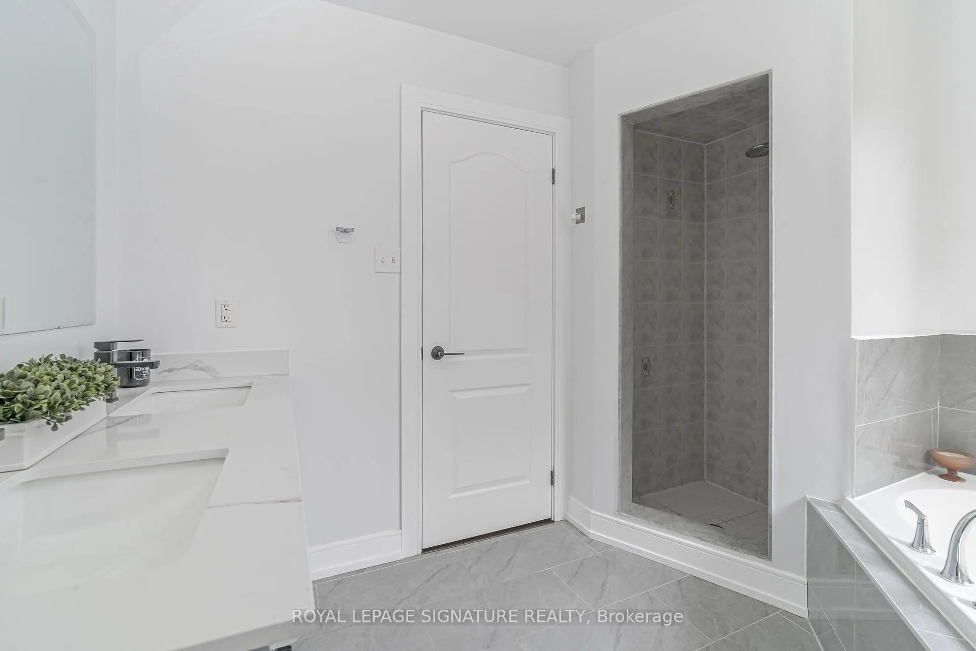 Photo 26 of 217 Sophia Road, Markham, Middlefield — HOMEH