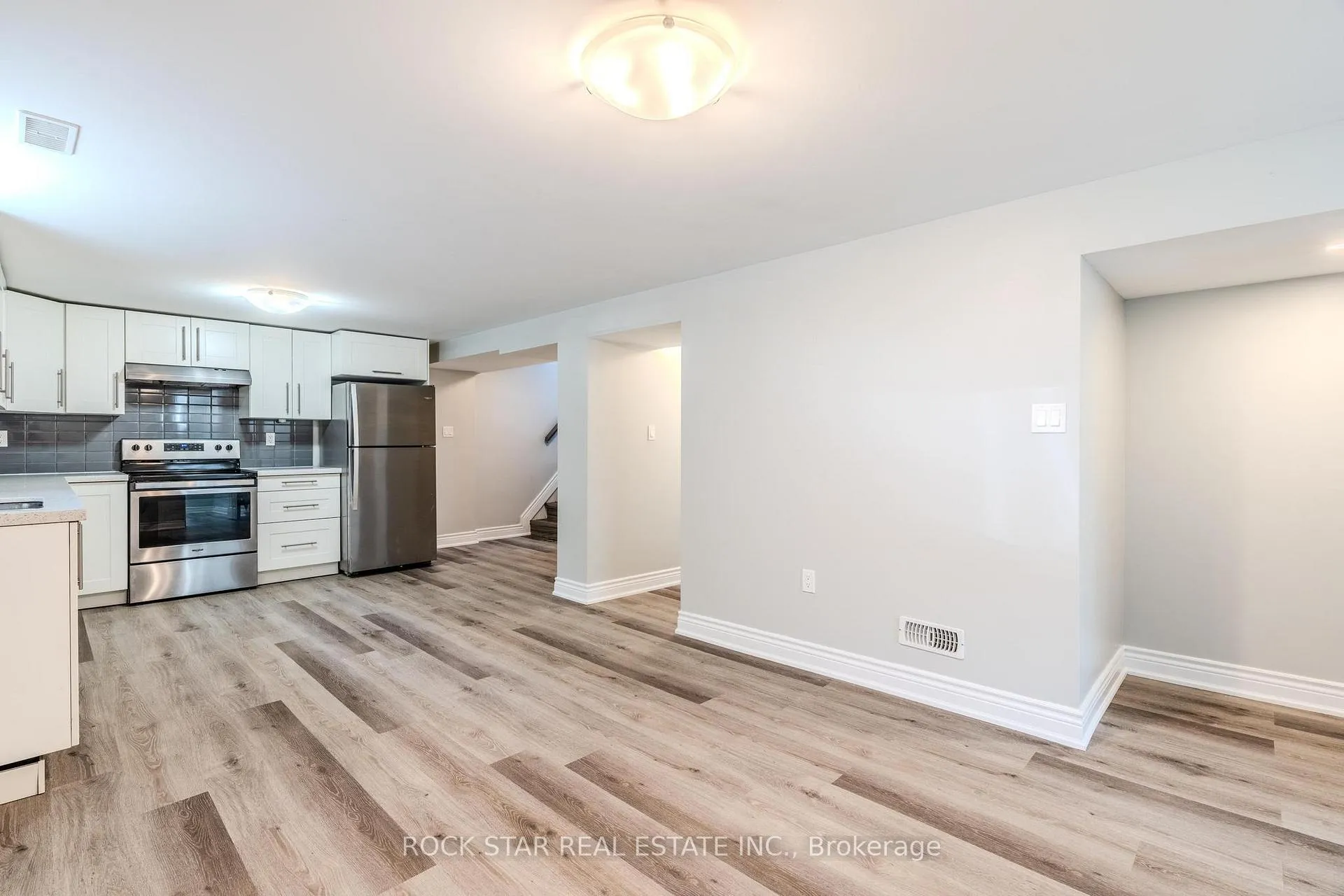 Photo 20 of 543 East 27th Street, Hamilton, Burkholme — HOMEH