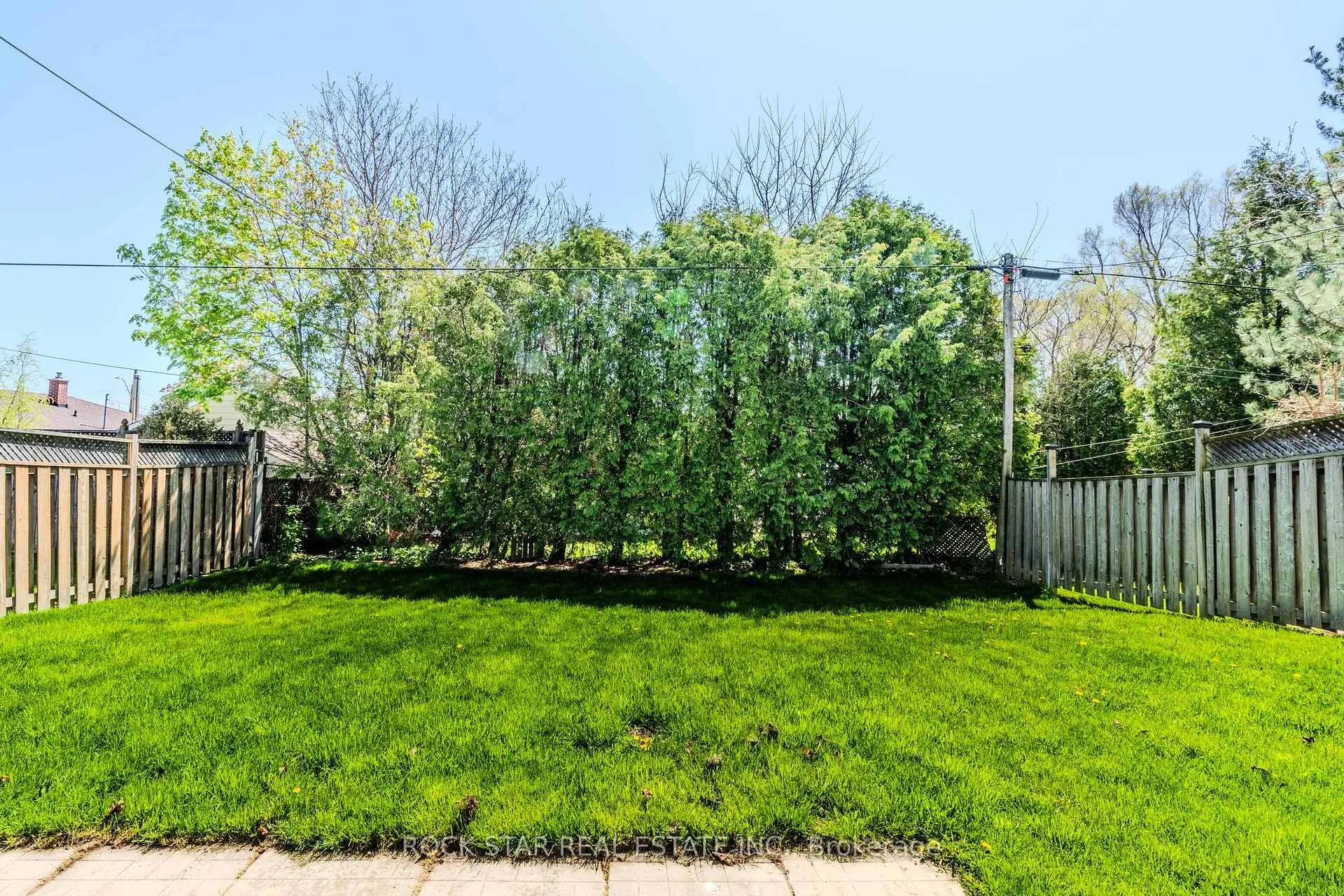Photo 29 of 543 East 27th Street, Hamilton, Burkholme — HOMEH